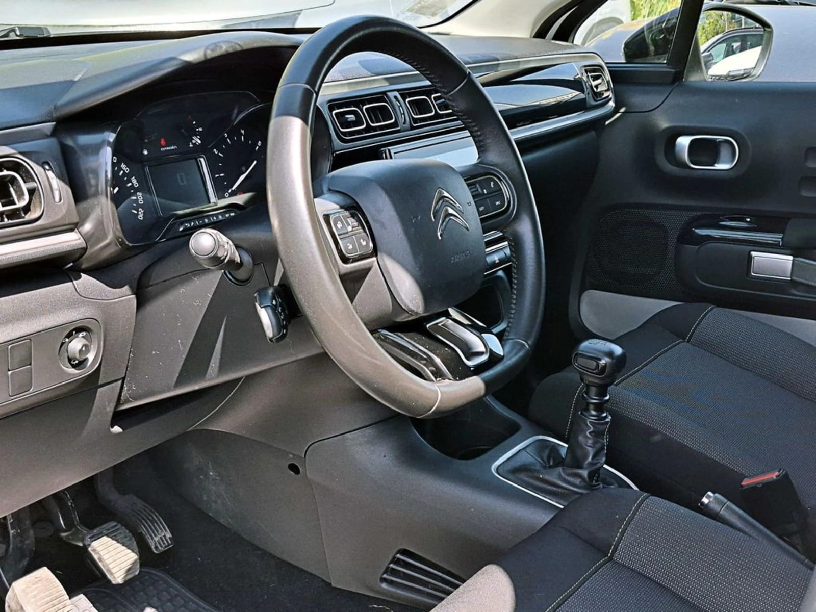 CITROEN C3 1.5 BLUEHDI MT 5P 2022 - Imagen 8 de 17