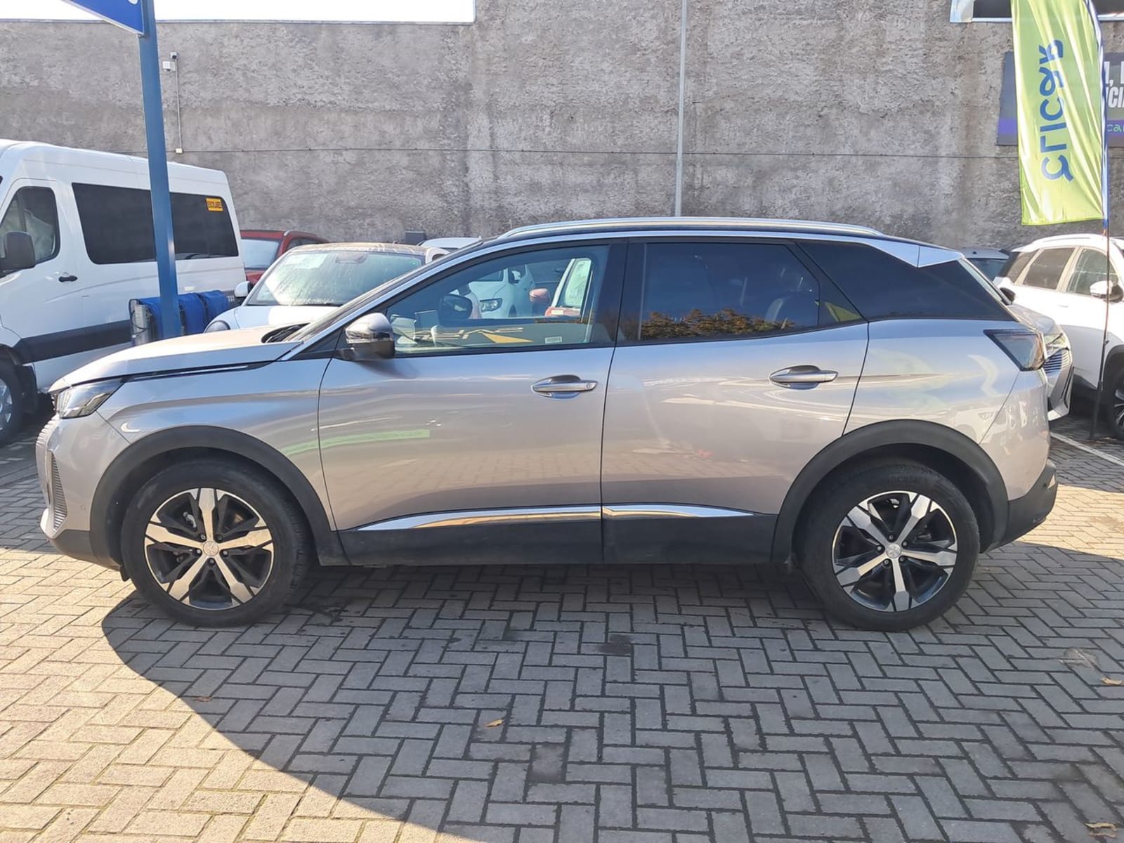 Peugeot 3008 1.6 Allure Pack Thp 165 4x2 Eat6 5p 2024 - Imagen 4 de 8