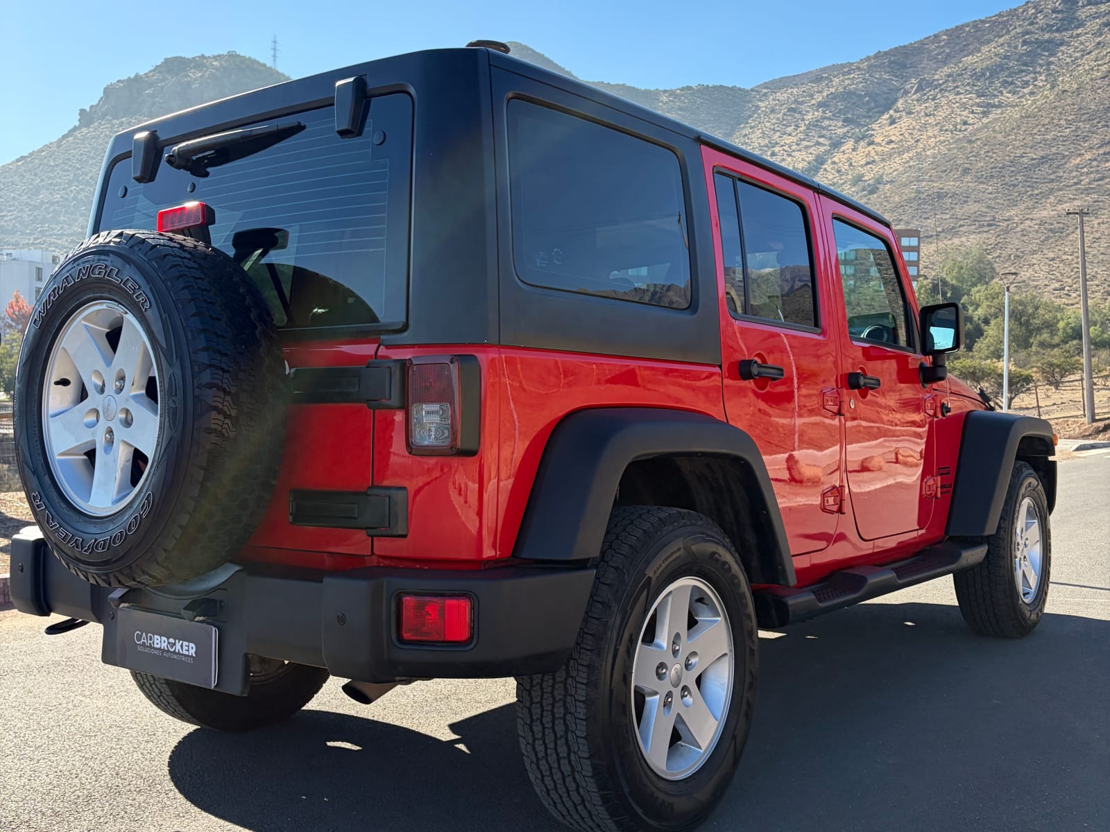 JEEP WRANGLER SPORT UNLIMITED 2018 - Imagen 8 de 18
