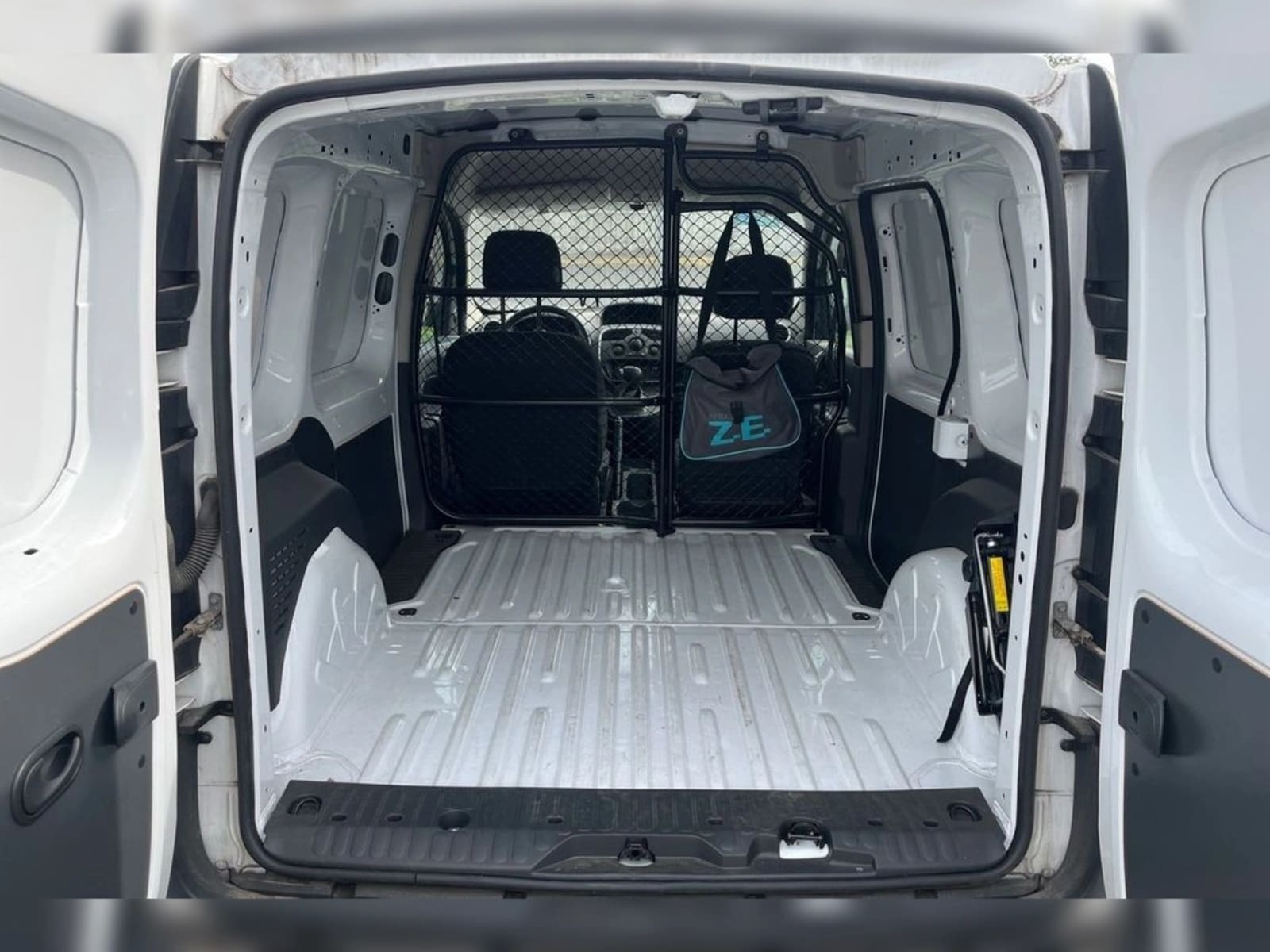 RENAULT KANGOO Z.E (IN) 0.0 L1 ZE 33 FURGON AT ELECTRICO 2022 - Imagen 12 de 18