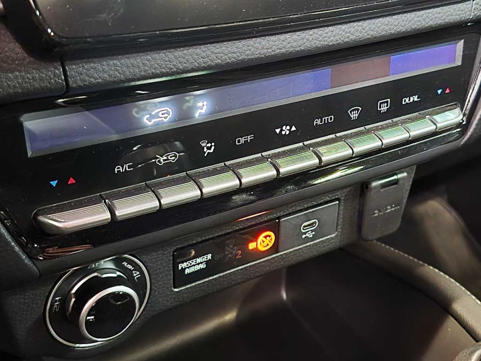 MAZDA BT-50 (IN) 3.0 DC HIGH PLUS AT 4X4 DIESEL 2025 - Imagen 20 de 20
