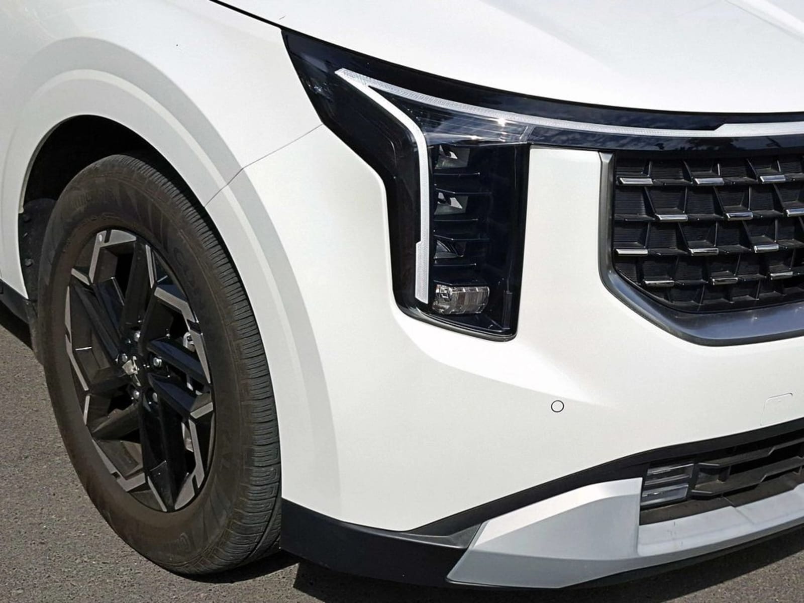 KIA CARNIVAL 2.2 EX LTD AT DIESEL 2025 - Imagen 3 de 20