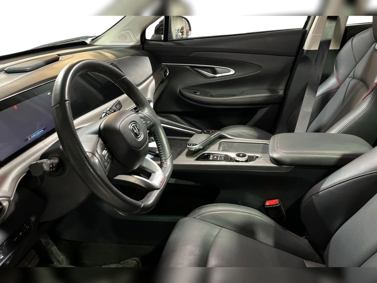 CHANGAN UNI-T 1.5 ELITE AT 2024 - Imagen 15 de 18