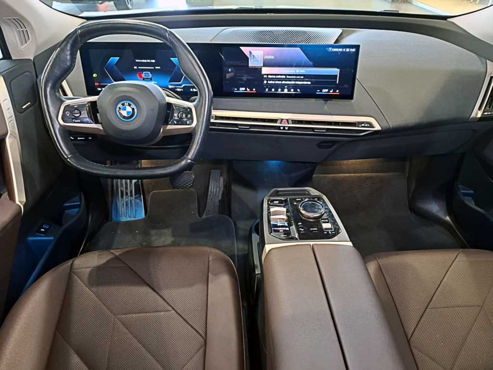 BMW IX 0.0 XDRIVE40 SUITE AT 4X4 ELECTRICO 2023 - Imagen 13 de 20