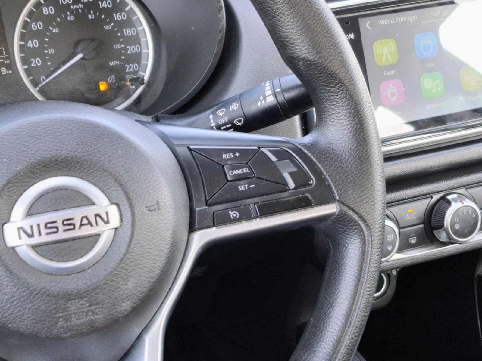 NISSAN VERSA 1.6 SENSE 4X2 MT 4P 2023 - Imagen 15 de 20