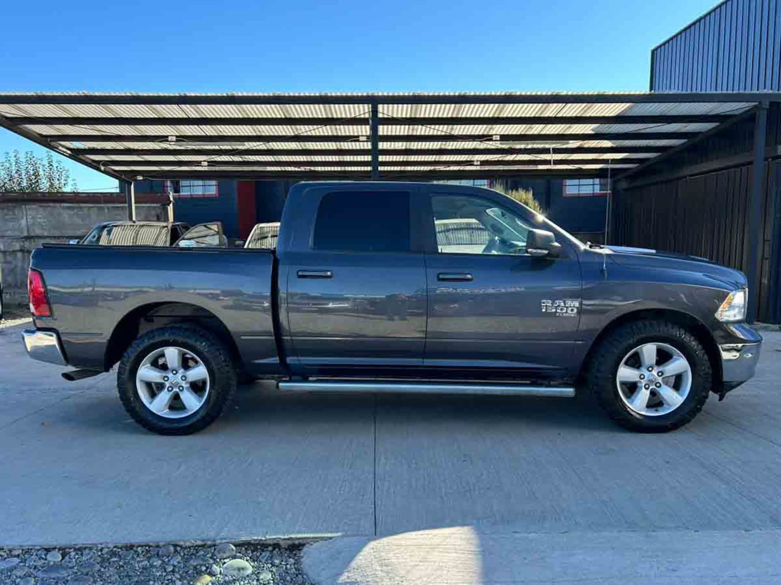 RAM 1500 SLT 4X4 3.6 AUT 2021 - Imagen 14 de 14