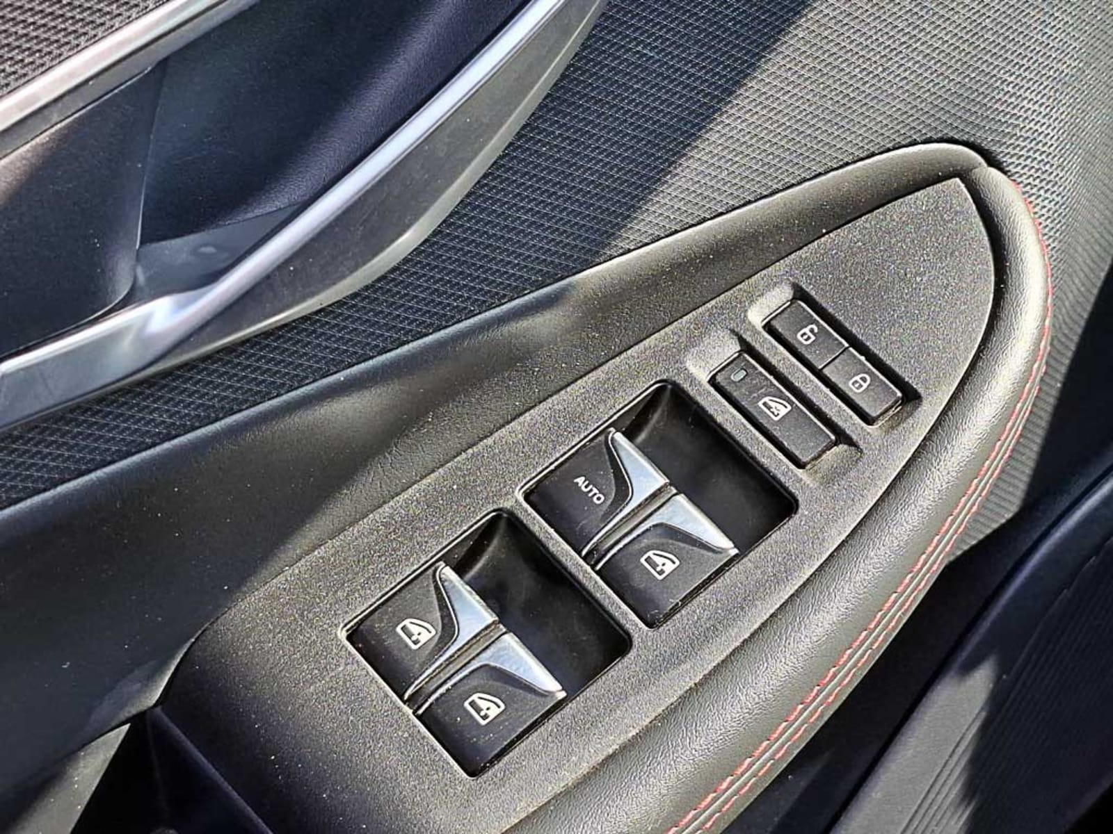 CHANGAN UNI-T 1.5 4X2 AT 5P 2024 - Imagen 20 de 20