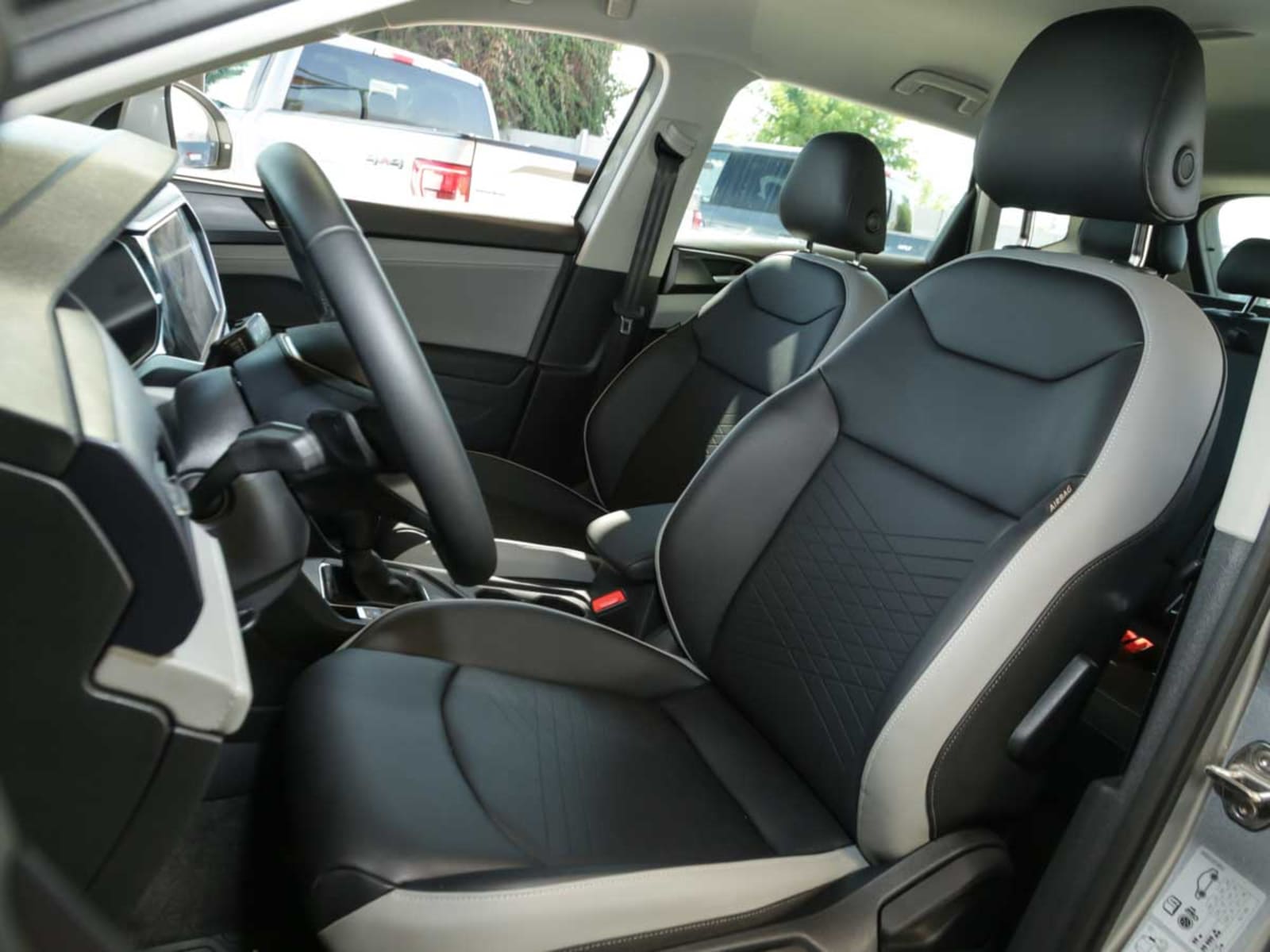 VOLKSWAGEN TAOS TSI 1.4 AT 2026 - Imagen 10 de 13