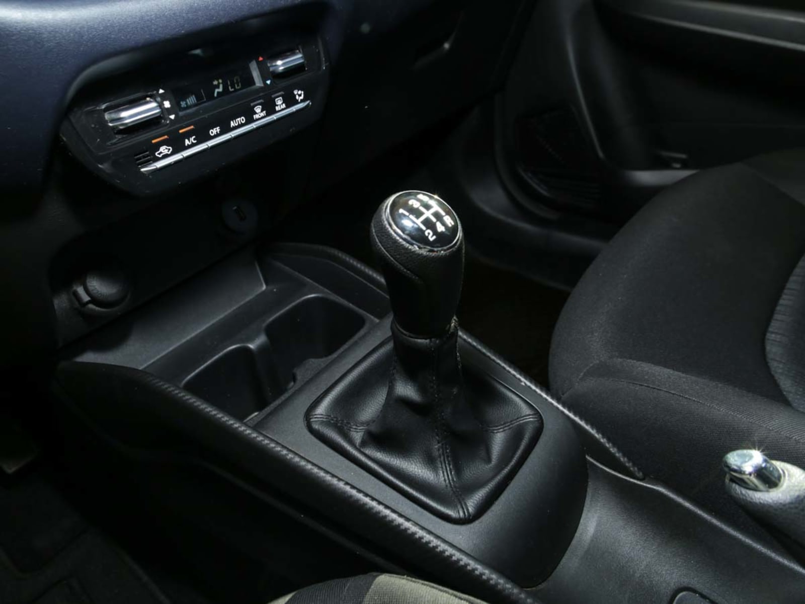 SUZUKI BALENO GLS 1.4 2023 - Imagen 9 de 13