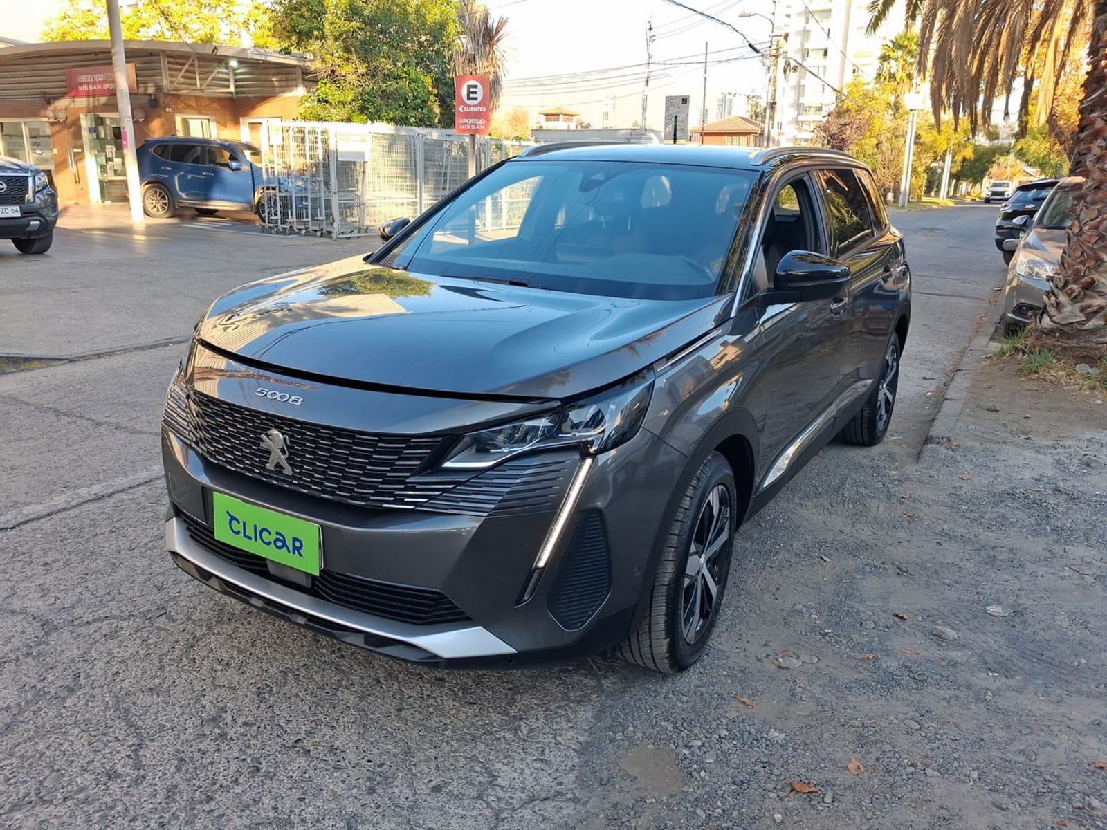 Peugeot 5008 1.5 Allure Pack Bluehdi 130 4x2 Eat8 5p 2024 - Imagen 3 de 8