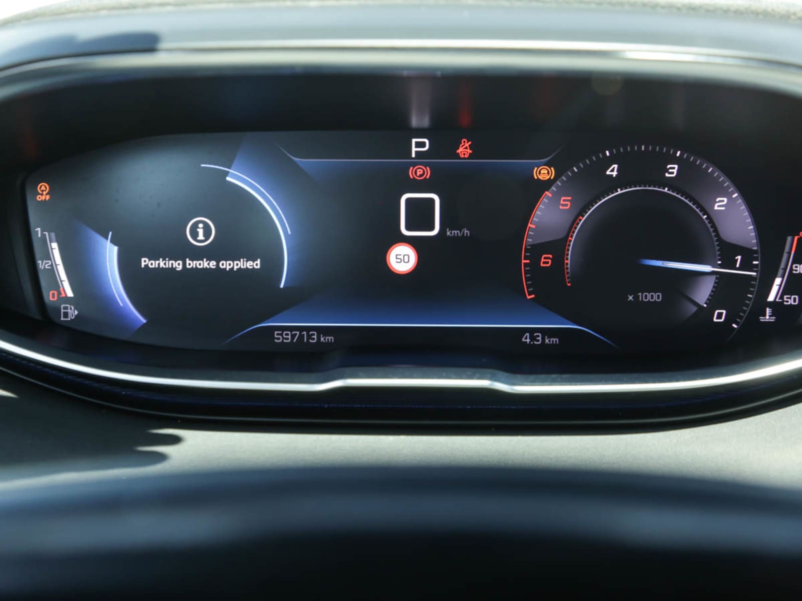PEUGEOT 3008 BLUE HDI 130 EAT8 1.5 AUT 2024 - Imagen 7 de 13
