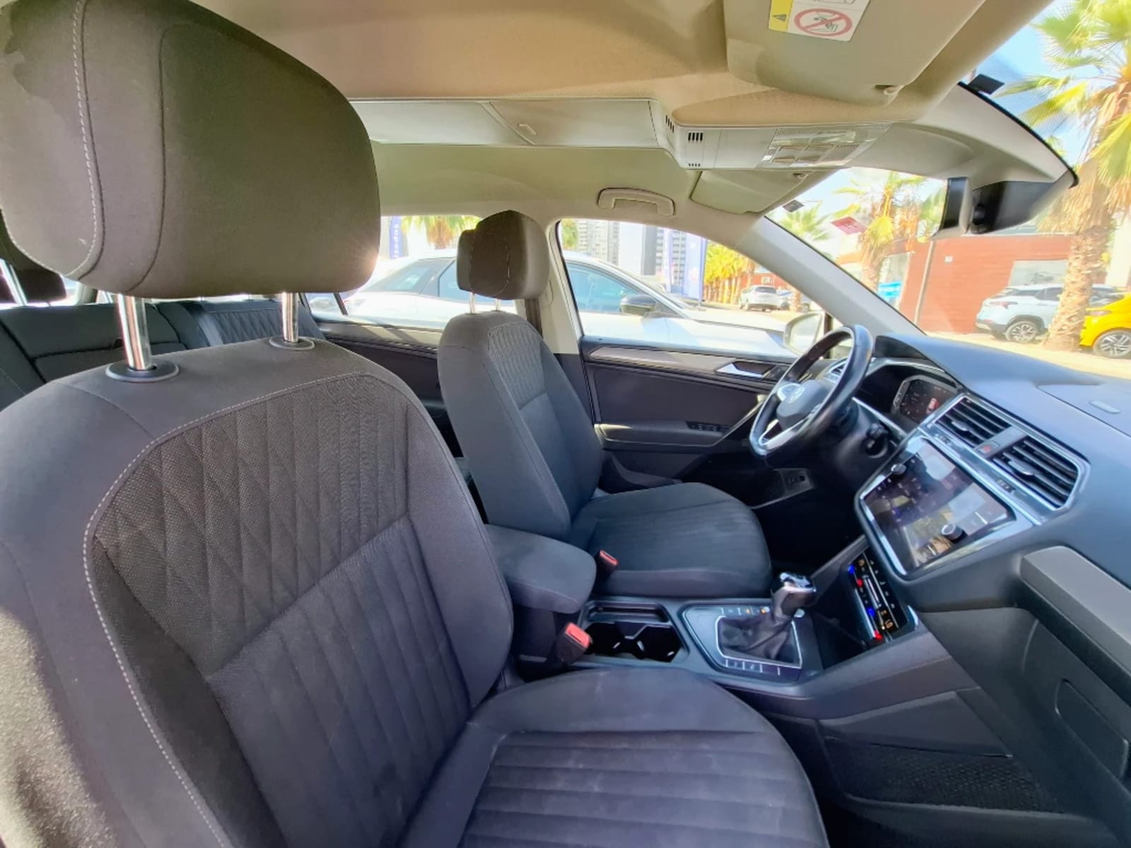 VOLKSWAGEN TIGUAN 1.4 TSI COMFORTLINE 4X2 AT 5P 2023 - Imagen 20 de 20