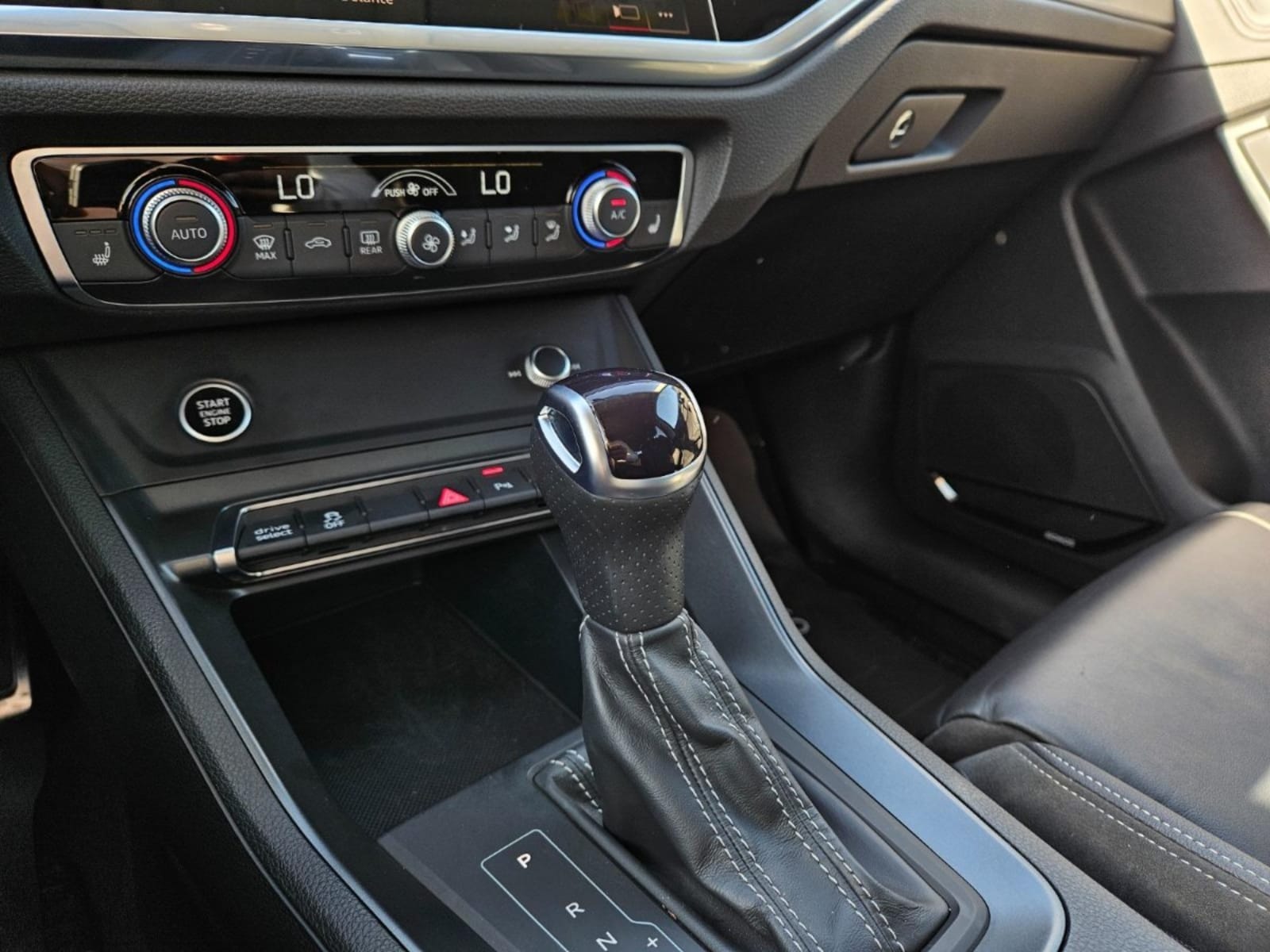 AUDI Q3 35 TSFI 1.4T STRONIC 2022 - Imagen 14 de 17