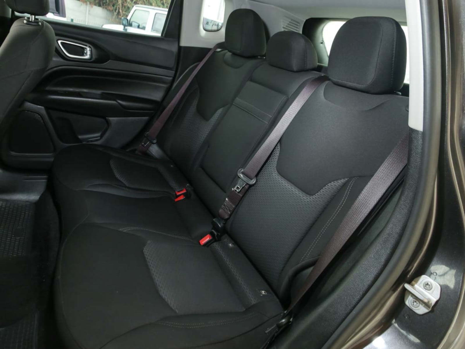 JEEP COMPASS SPORT 4X2 AT 2023 - Imagen 11 de 13