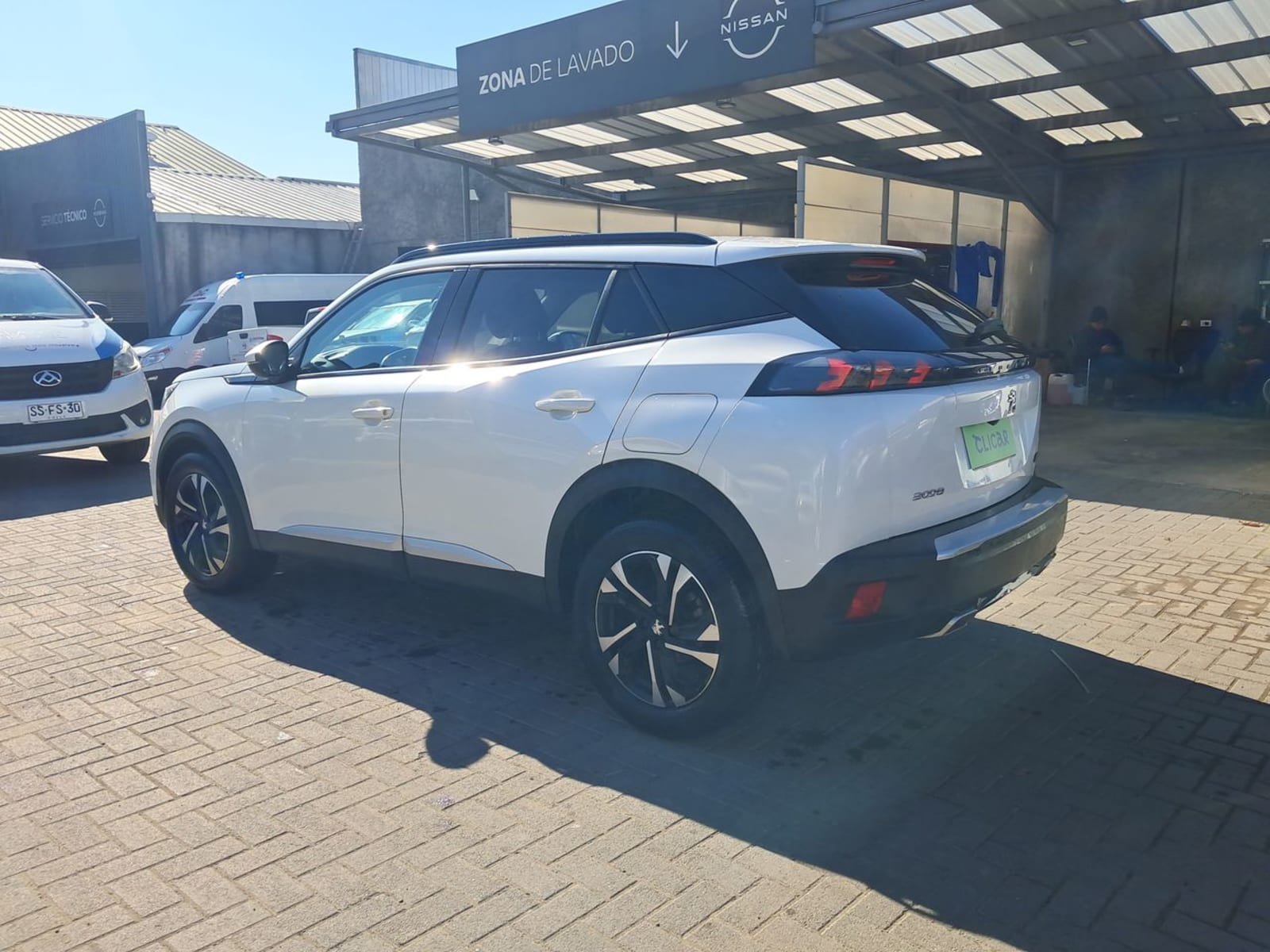 Peugeot 2008 1.2 Allure Puretech 130 4x2 Mt 5p 2022 - Imagen 5 de 8