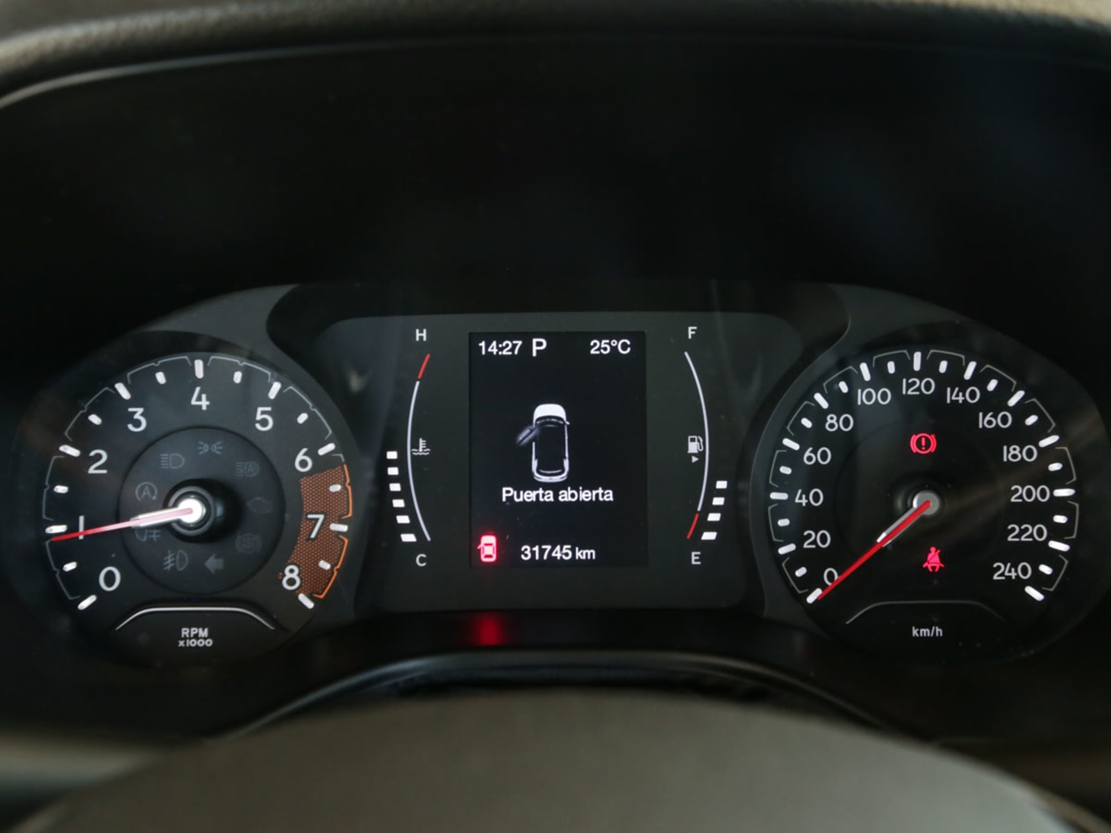 JEEP COMPASS SPORT 4X2 AT 2023 - Imagen 7 de 13