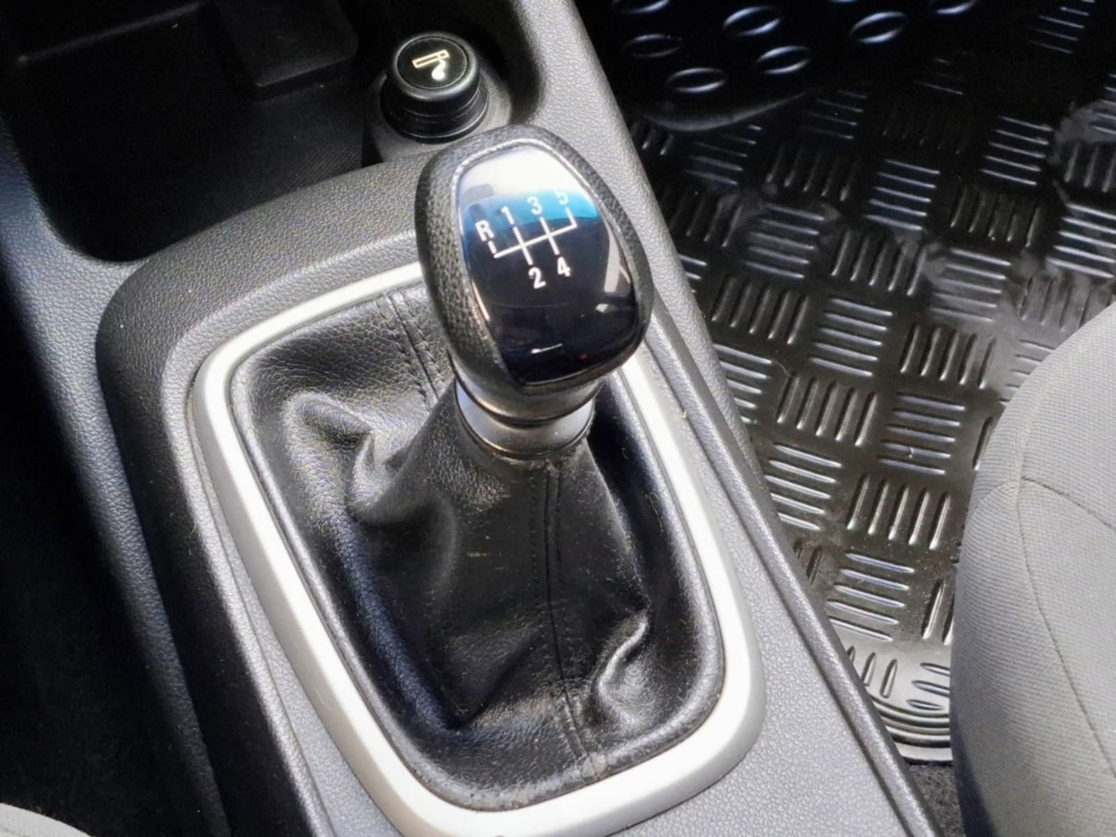 CHEVROLET SAIL 1.5 LS 4X2 MT 4P 2021 - Imagen 19 de 20