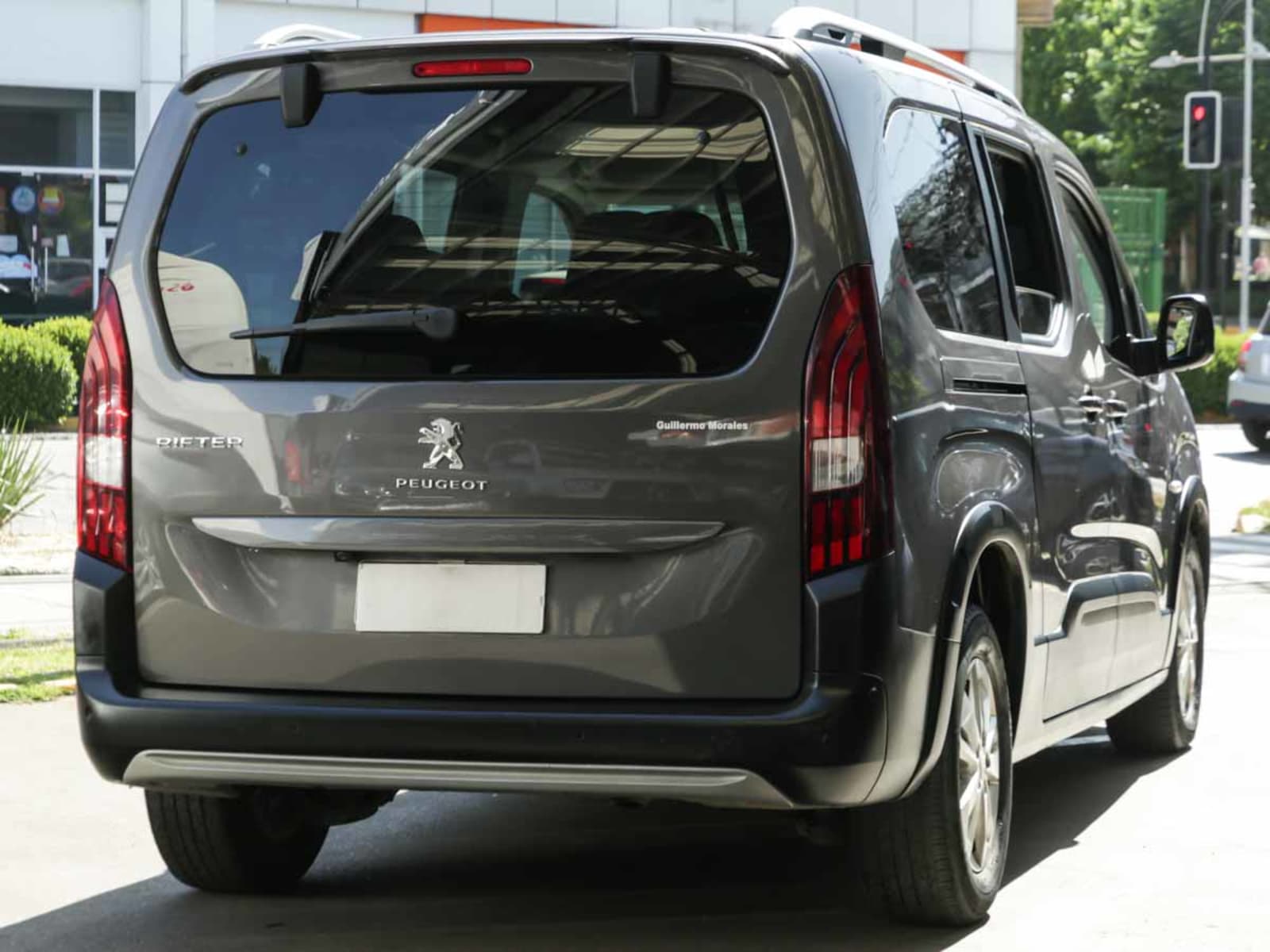 PEUGEOT RIFTER PURETECH 130 1.2 AUT 2021 - Imagen 6 de 14