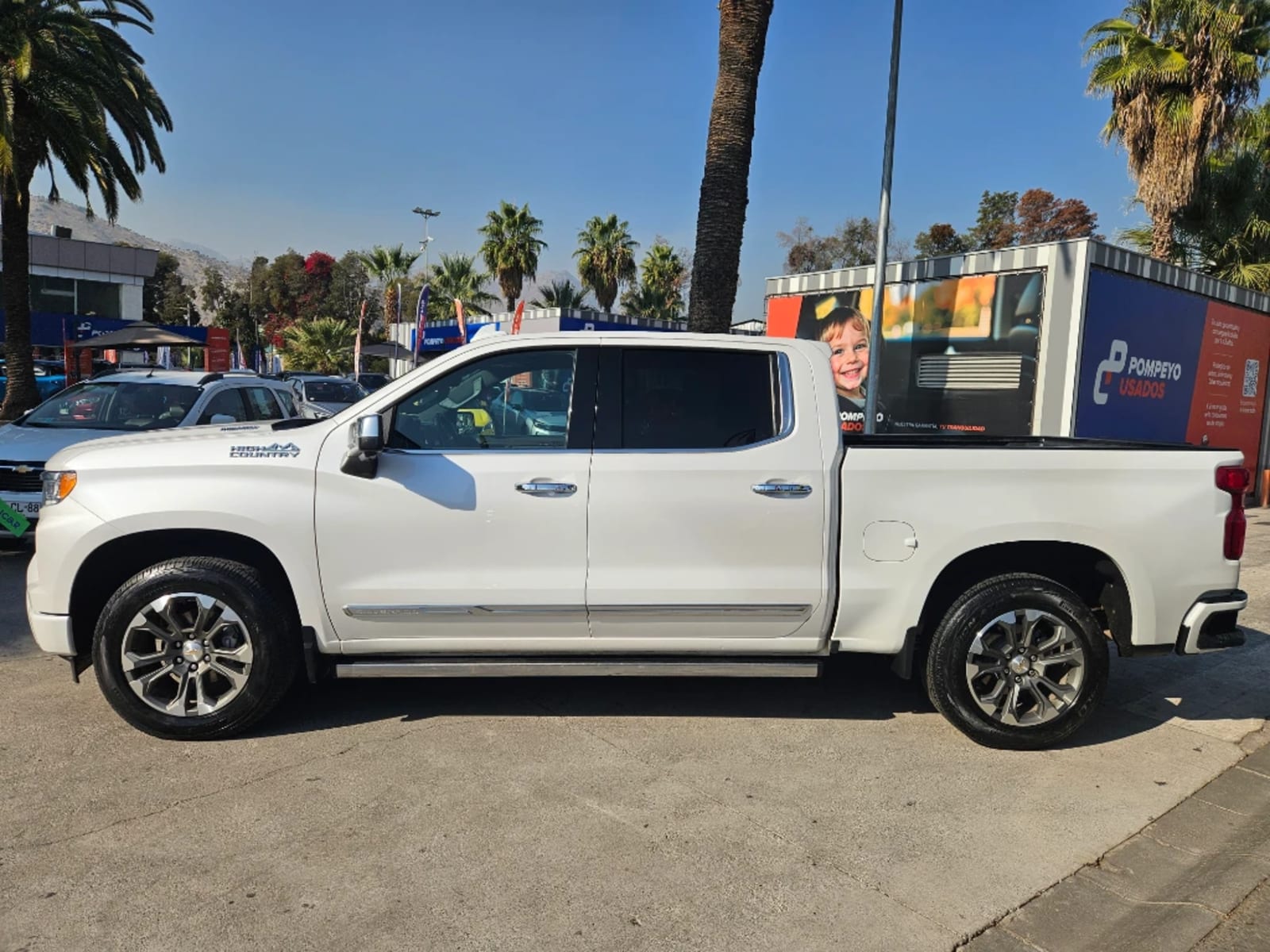 CHEVROLET SILVERADO 3.0 HIGH COUNTRY 4X4 AT 4P 2025 - Imagen 8 de 20