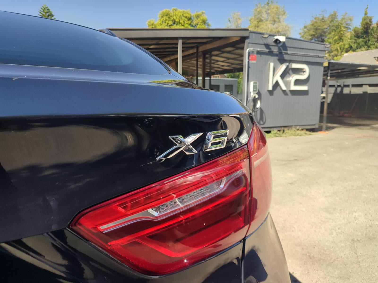 BMW X6 XDRIVE 50I 4.4 V8 AT 2019 - Imagen 8 de 18