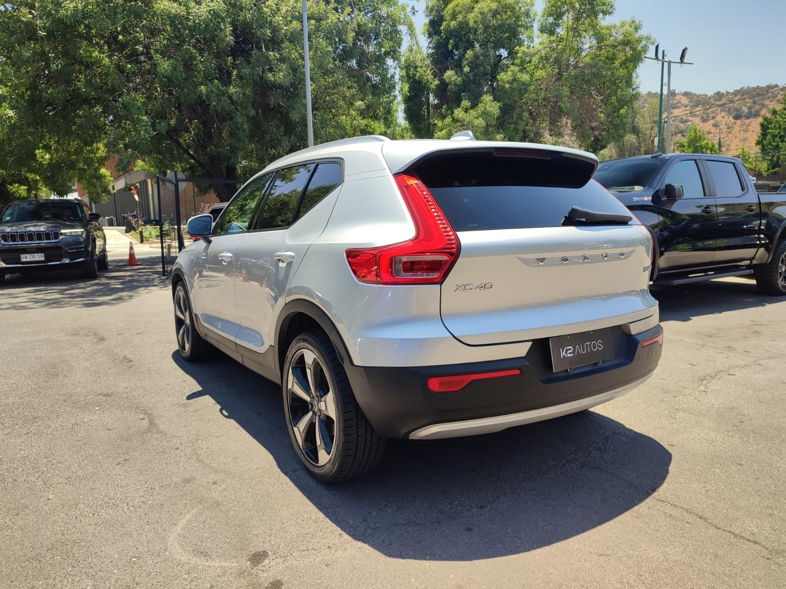 VOLVO XC40 T5 MOMENTUM PLUS 4WD 2.0 2019 - Imagen 6 de 17