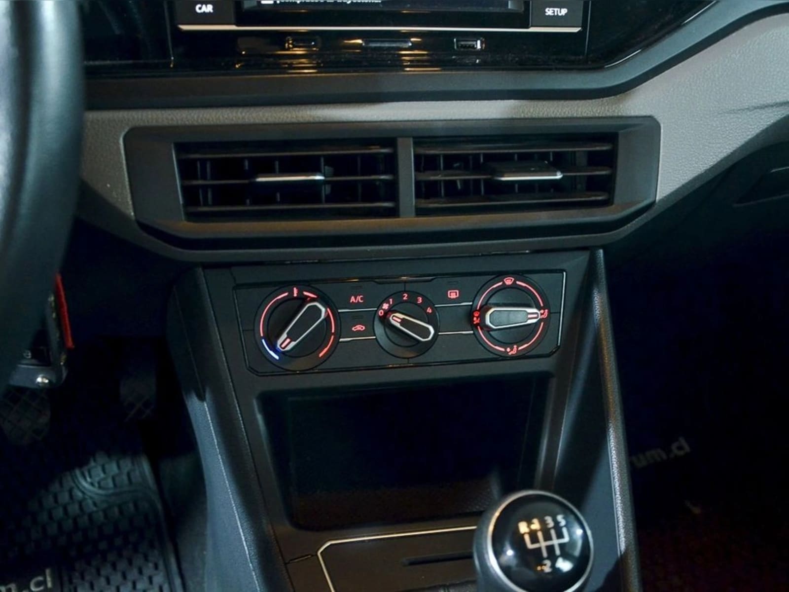 VOLKSWAGEN POLO 1.6 MT Comfortline 2023 - Imagen 9 de 12