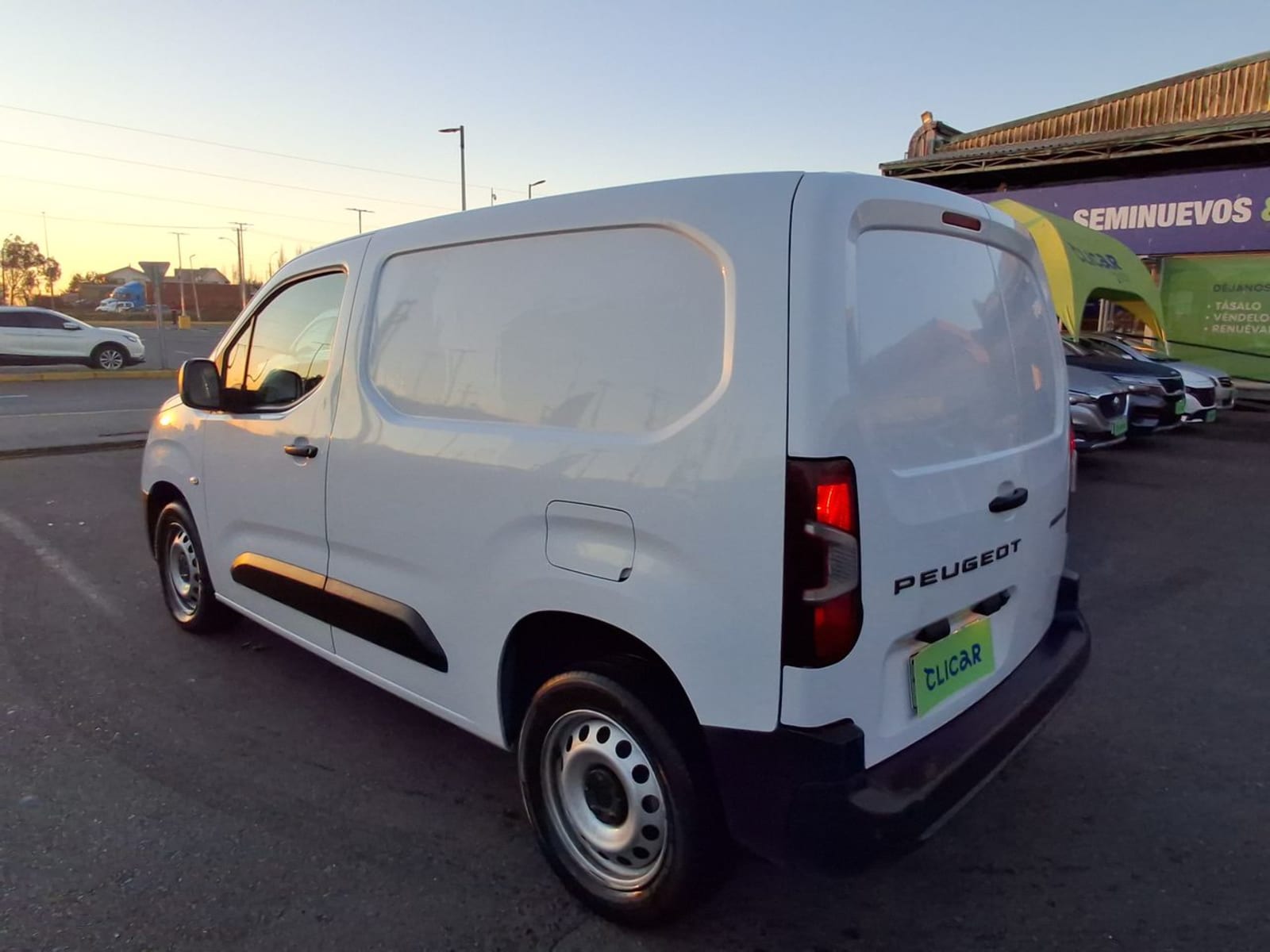 Peugeot Partner 1.5 L1 Hdi Diesel 100hp 4x2 Mt 5p 2024 - Imagen 5 de 8