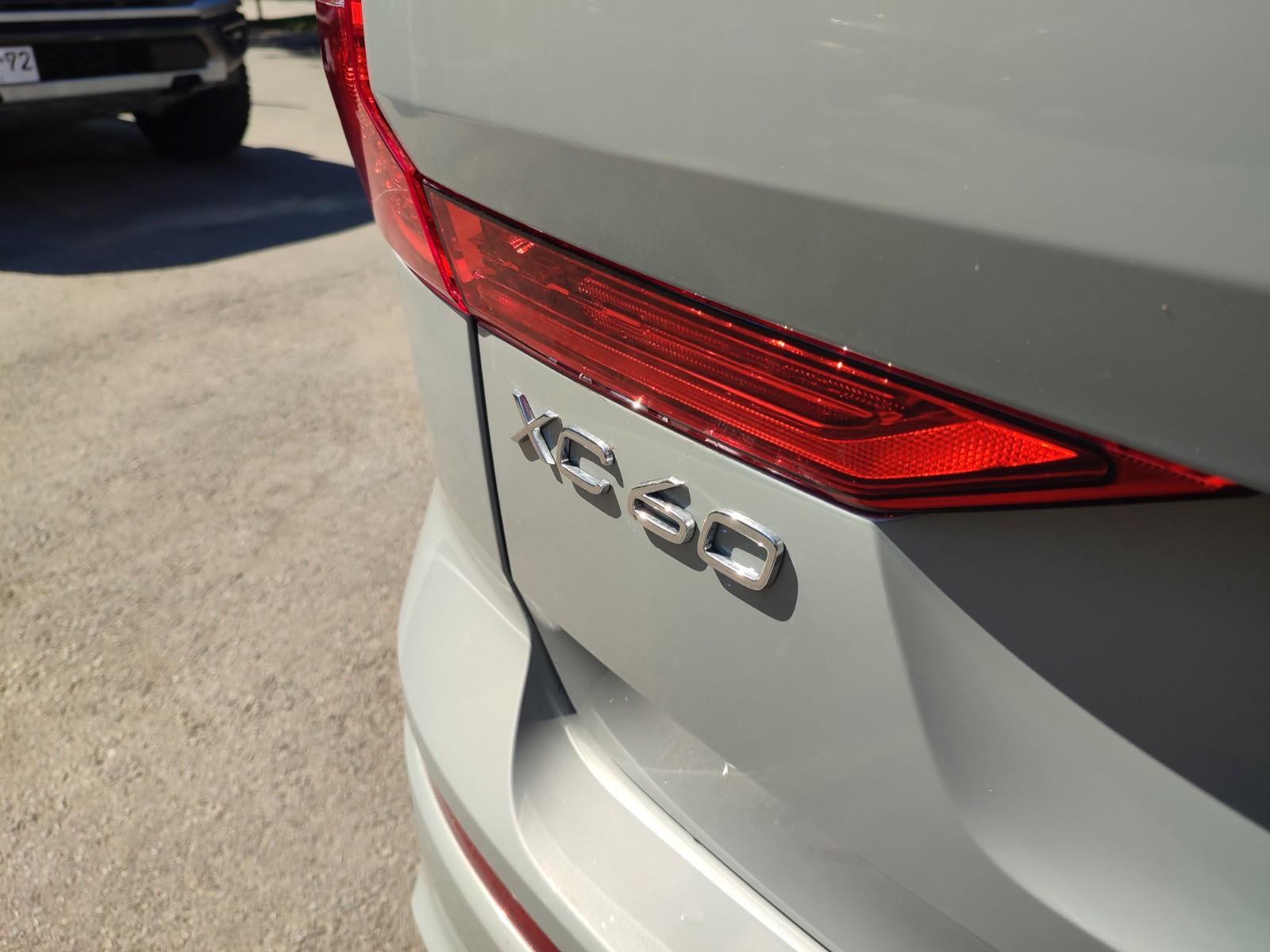 VOLVO XC60 T8 PHEV ULTIMATE DARK EDITION 2.0 2025 - Imagen 9 de 19