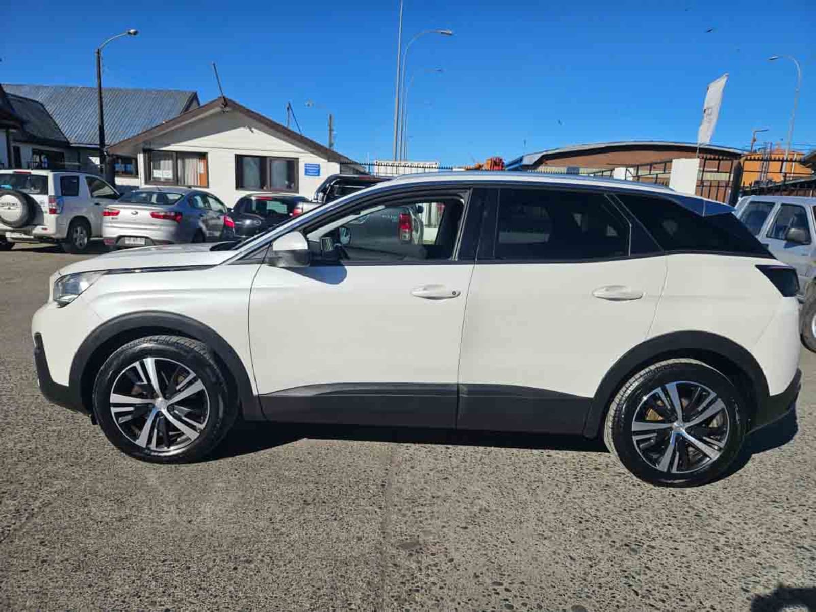 PEUGEOT 3008 ACTIVE BLUEHDI 1.6 2018 - Imagen 14 de 14