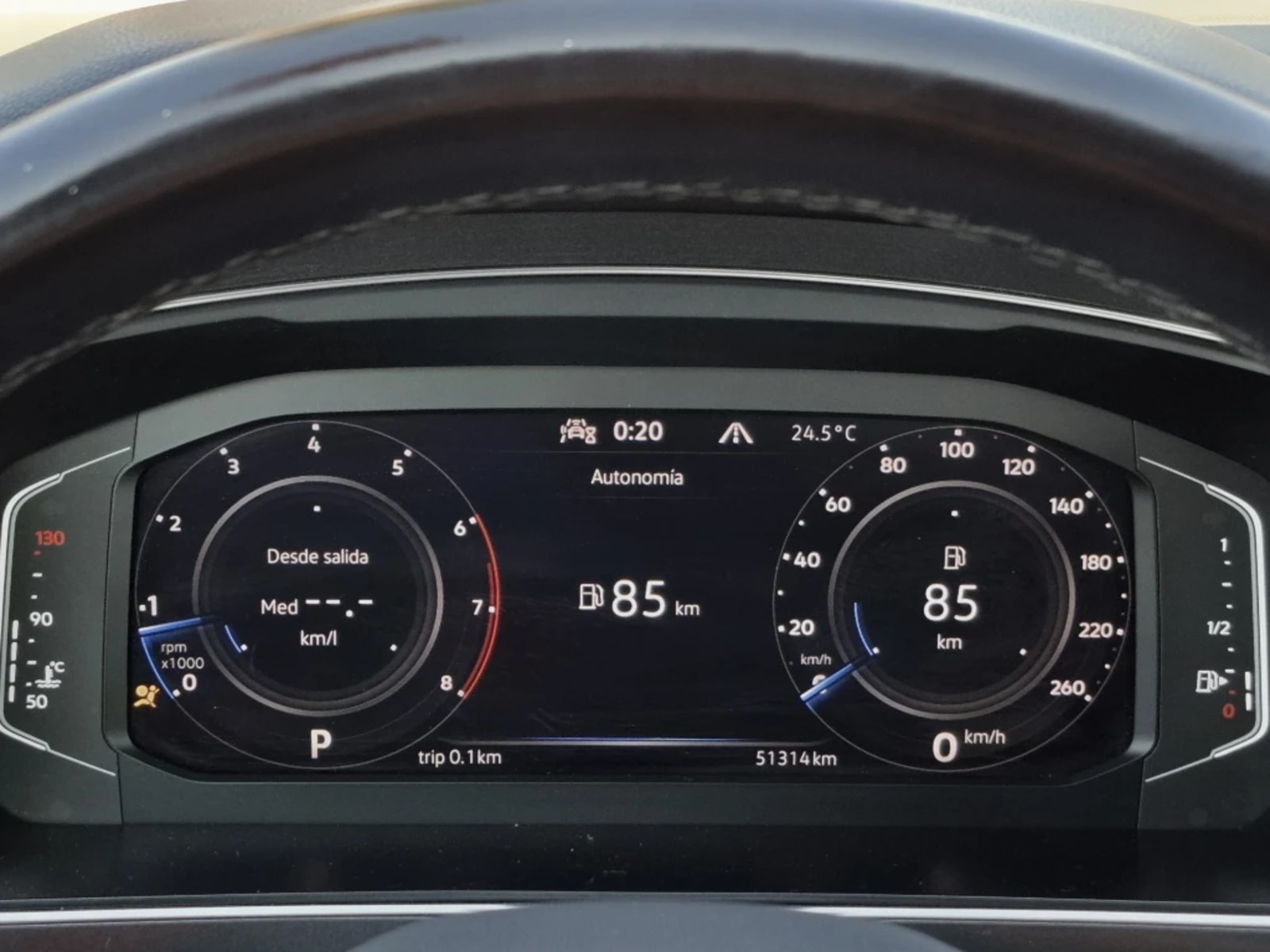 VOLKSWAGEN TIGUAN 1.4 TSI COMFORTLINE 4X2 AT 5P 2023 - Imagen 13 de 20