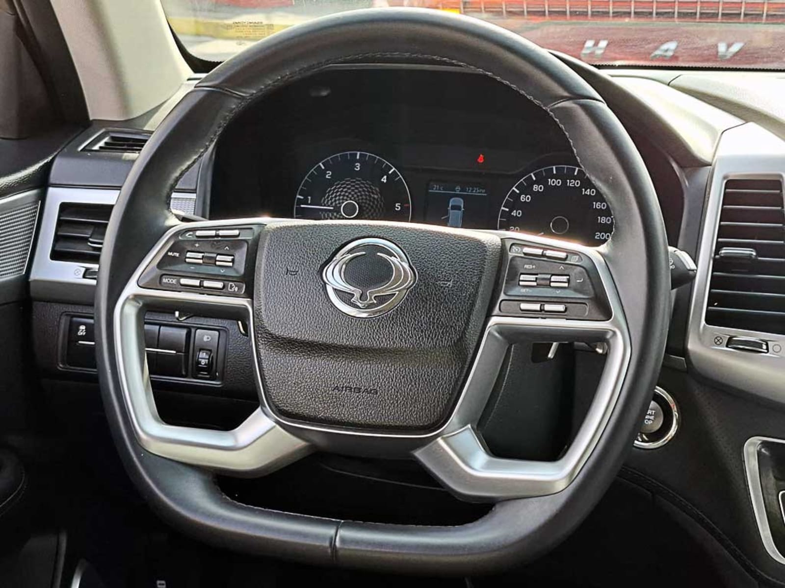 SSANGYONG REXTON 2.2 GLX AT DIESEL 2022 - Imagen 16 de 20