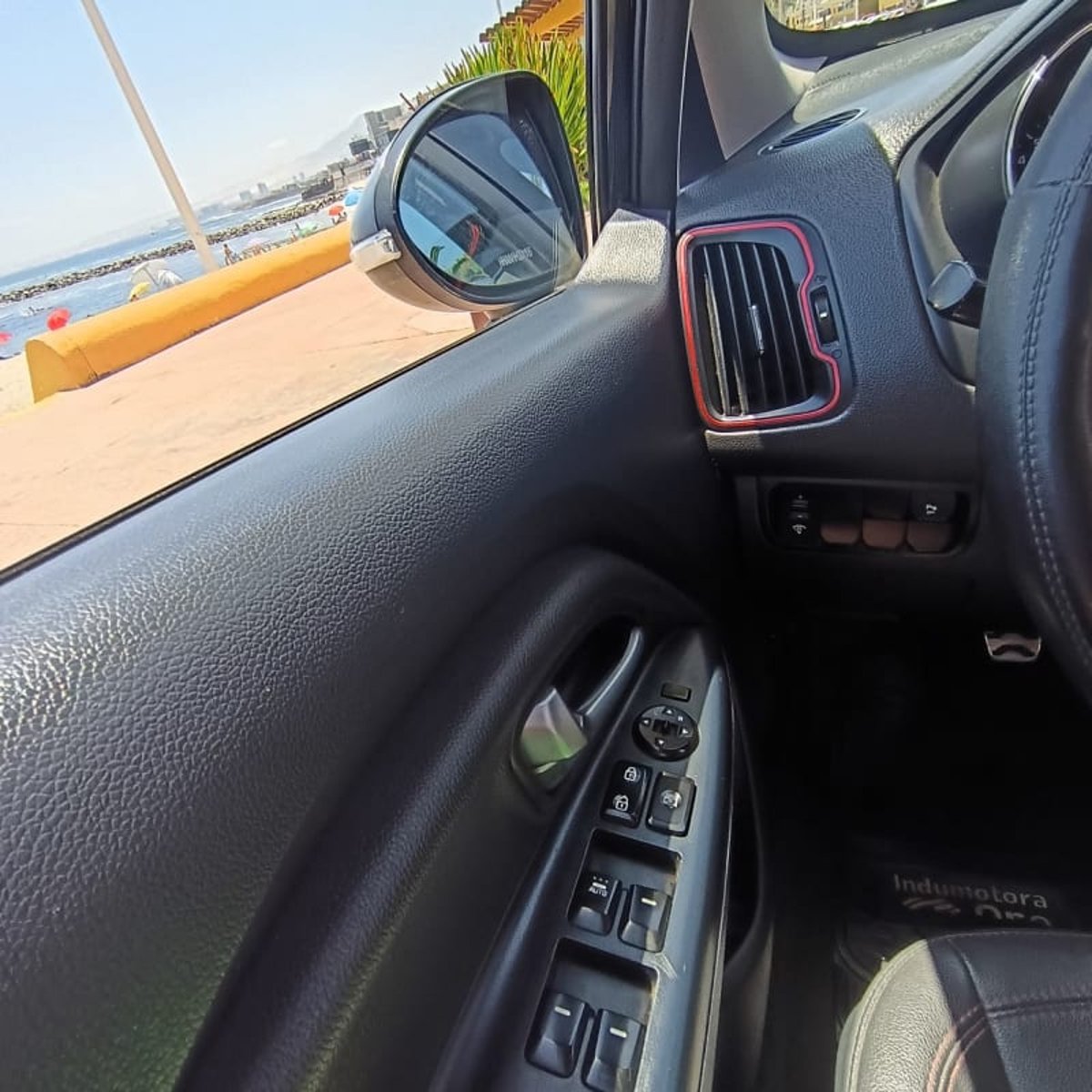 Kia RIO 5 EUROCOPA 2016 - Imagen 6 de 8