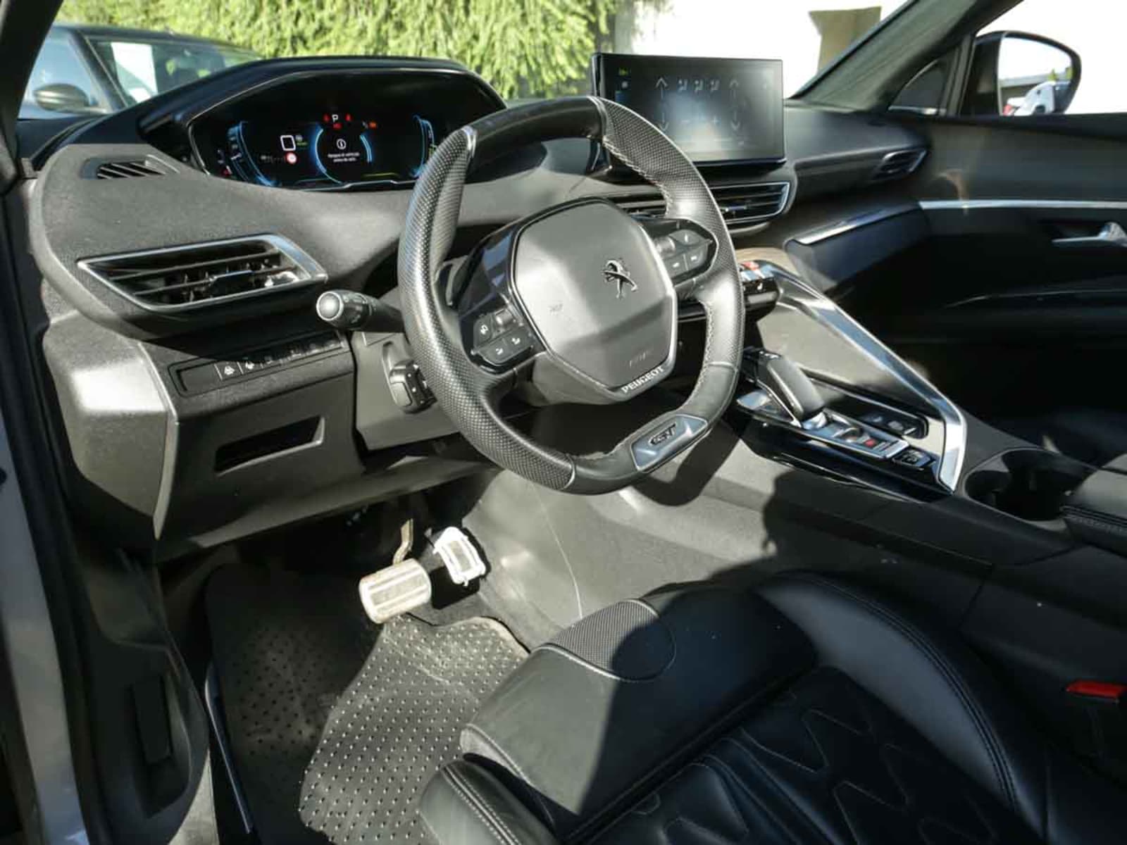 PEUGEOT 3008 GT HYBRID4 300 EEAT8 2022 - Imagen 8 de 14