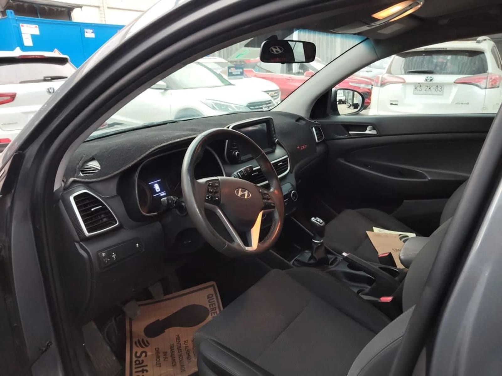 HYUNDAI TUCSON 2.0 VALUE 2WD FL MT 5P 2019 - Imagen 9 de 18
