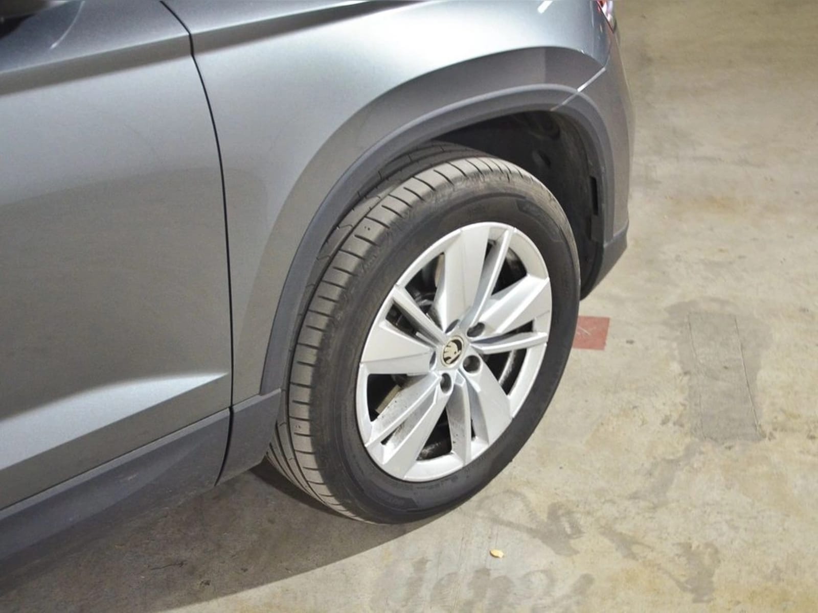 SKODA KAROQ 1.4 TSI AT - Selection 2025 - Imagen 4 de 14
