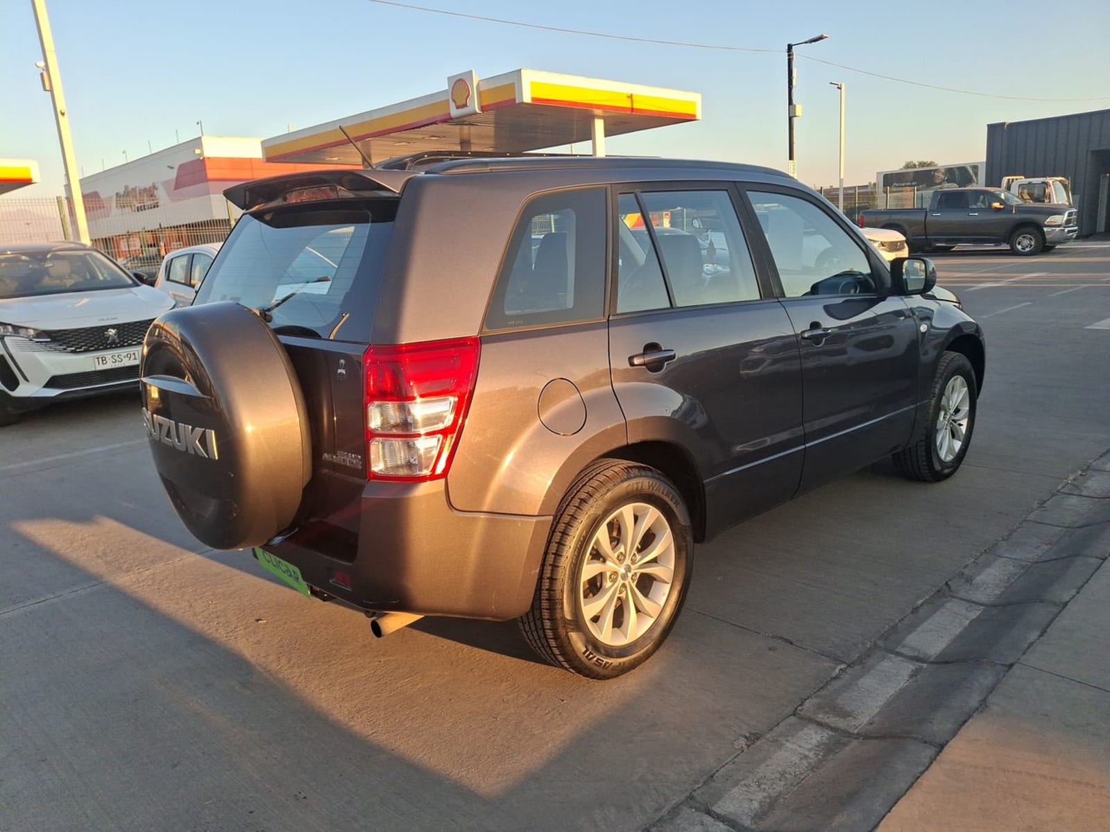 Suzuki Grand Nomade 2.4 Glx Sport 4x2 Mt 5p 2018 - Imagen 7 de 8
