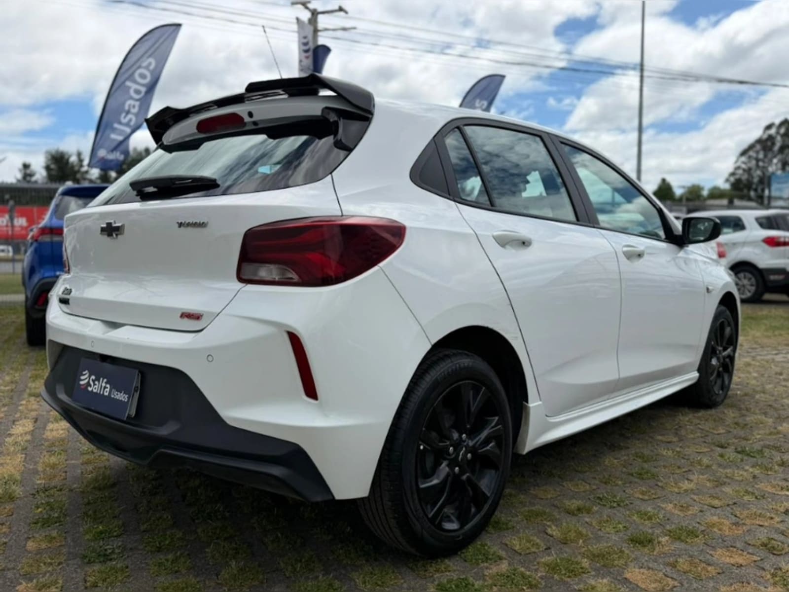 CHEVROLET ONIX 1.0T RS R 4X2 HB MT 5P 2024 - Imagen 5 de 20