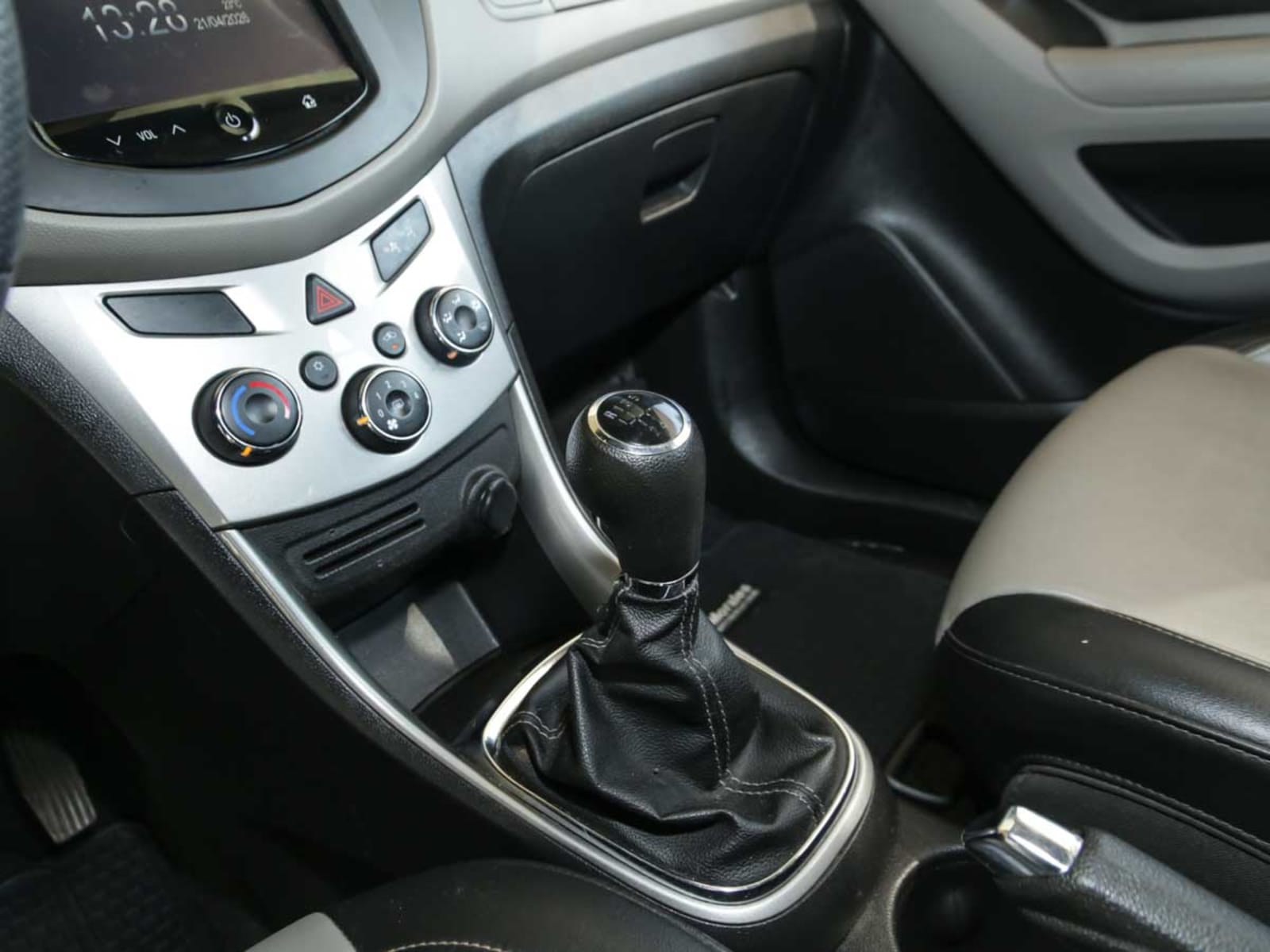 CHEVROLET TRACKER LT 1.8 2017 - Imagen 9 de 13