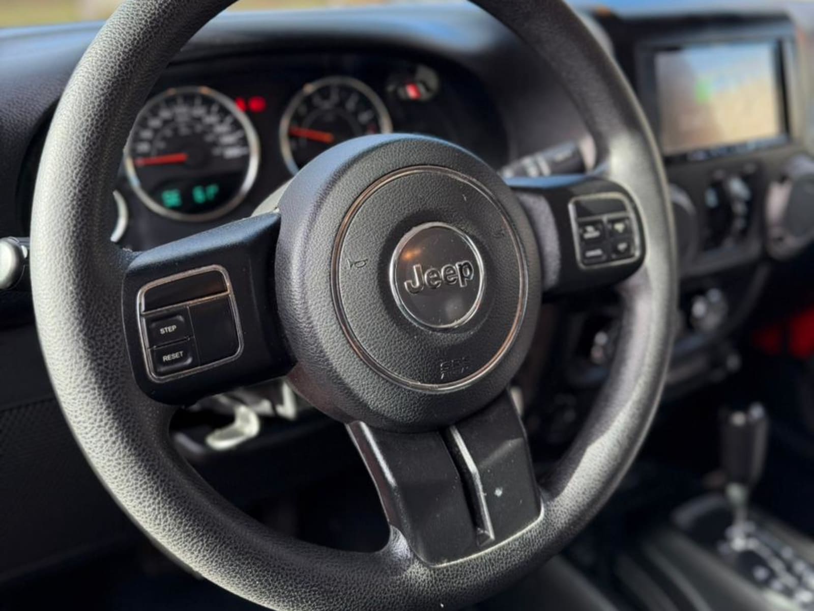 JEEP WRANGLER SPORT UNLIMITED 2018 - Imagen 16 de 18