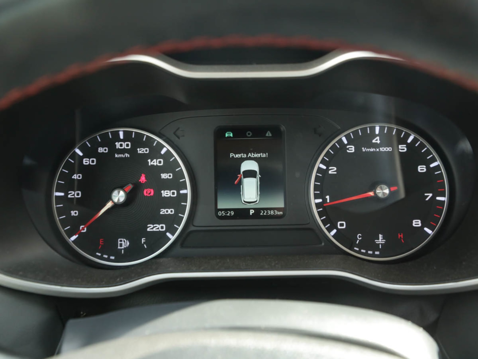 MG MG ZX 1.5 CVT DLX 2025 - Imagen 7 de 13