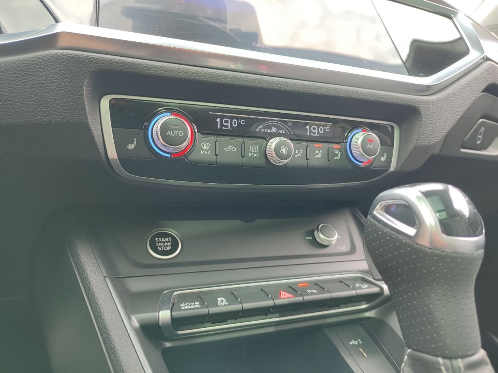 AUDI Q3 SPORT 35 TSFI 1.4T STRONIC 2025 - Imagen 16 de 18