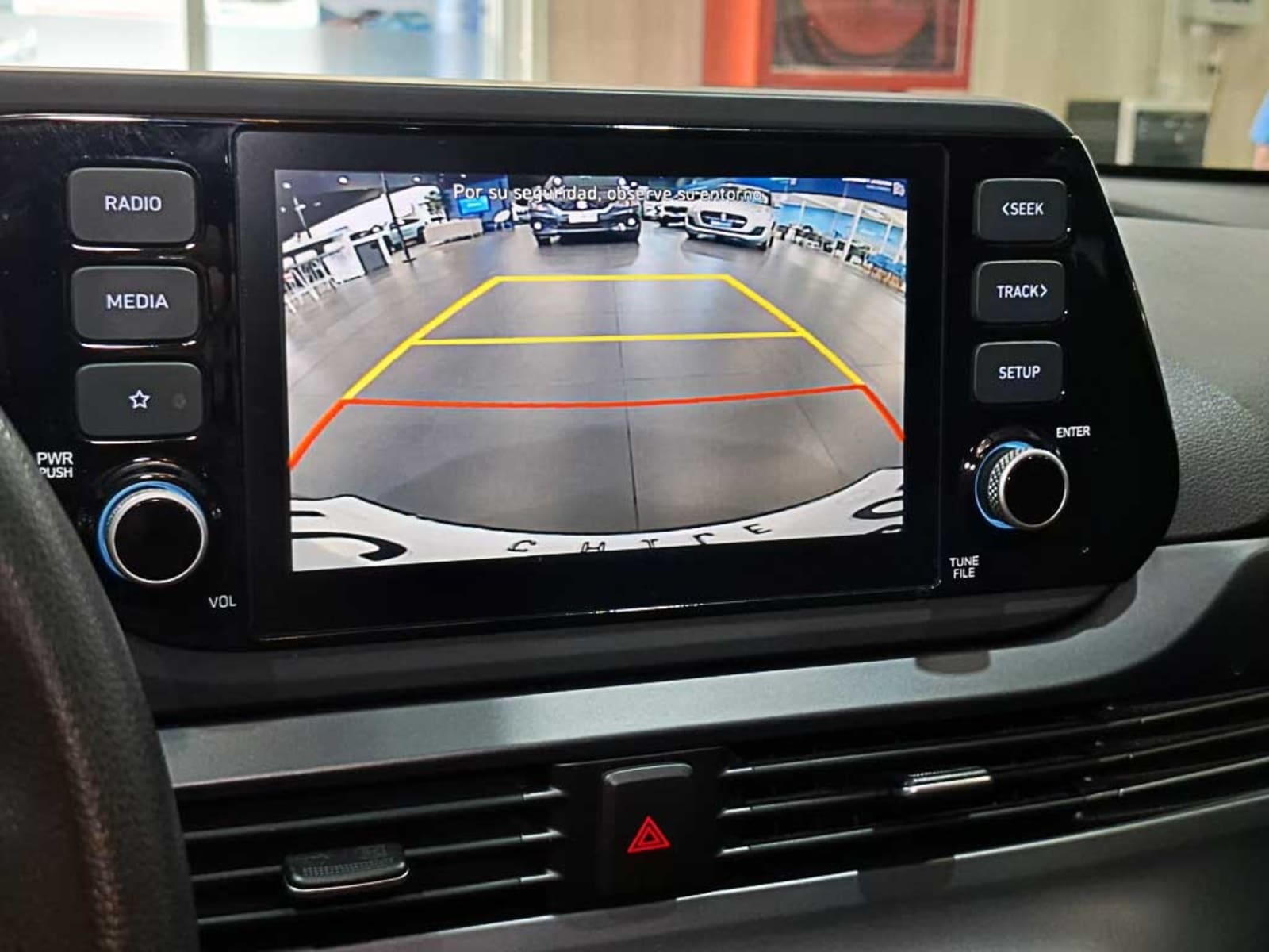 HYUNDAI I20 (IN) 1.4 BI3 PLUS MT 2024 - Imagen 19 de 20