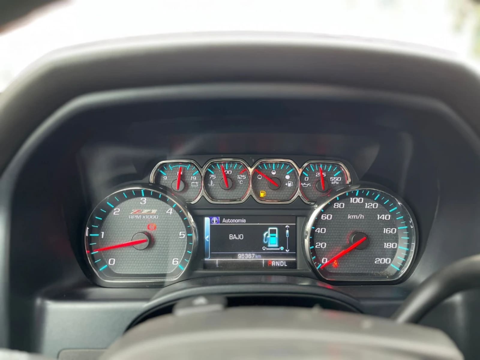 CHEVROLET SILVERADO 5.3 LT 4WD EXT Z71 DOB. CAB. AT 4P 2019 - Imagen 9 de 15