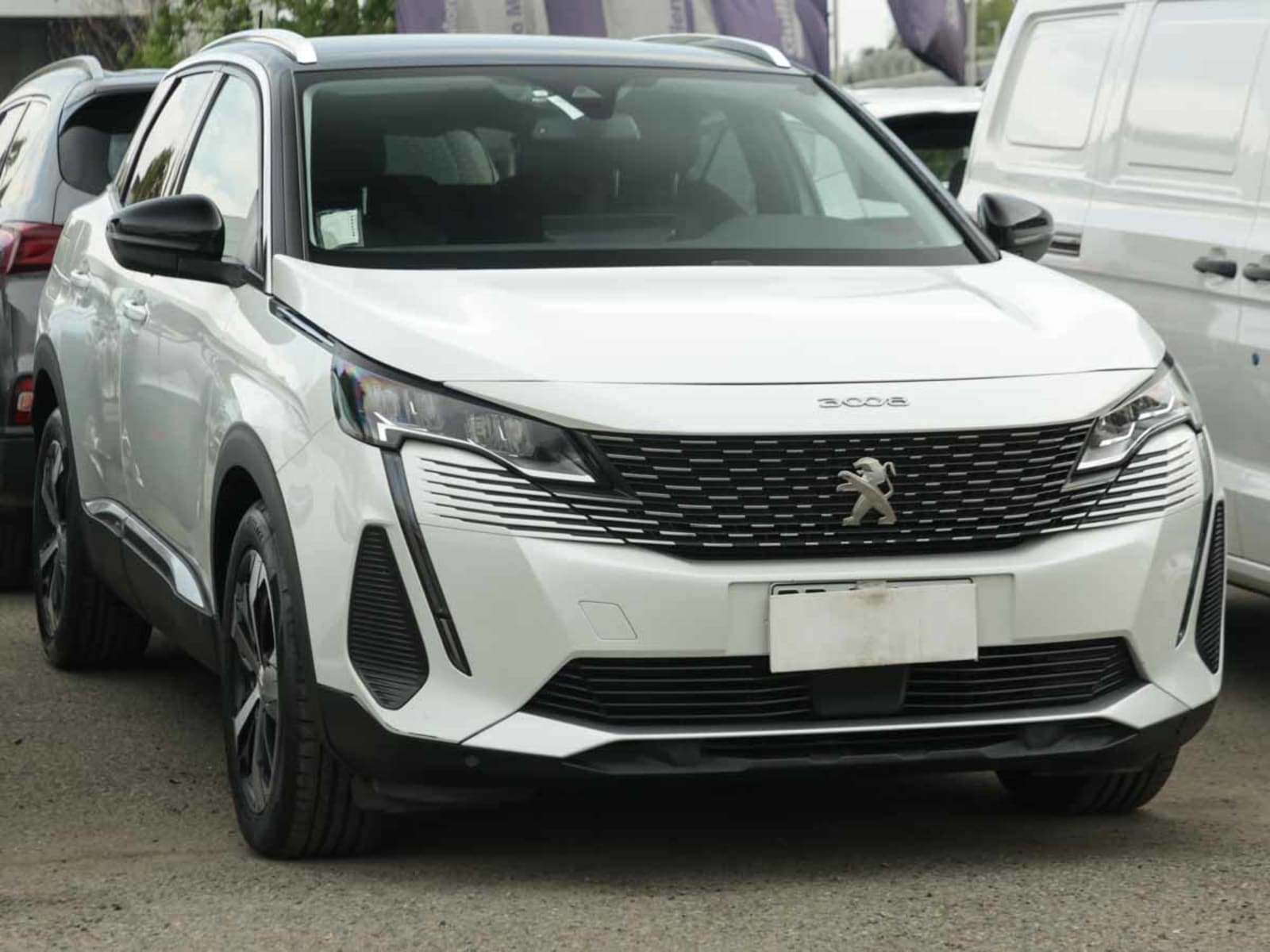PEUGEOT 3008 ALLURE BLUEHDI 130 EAT8 2022 - Imagen 3 de 13