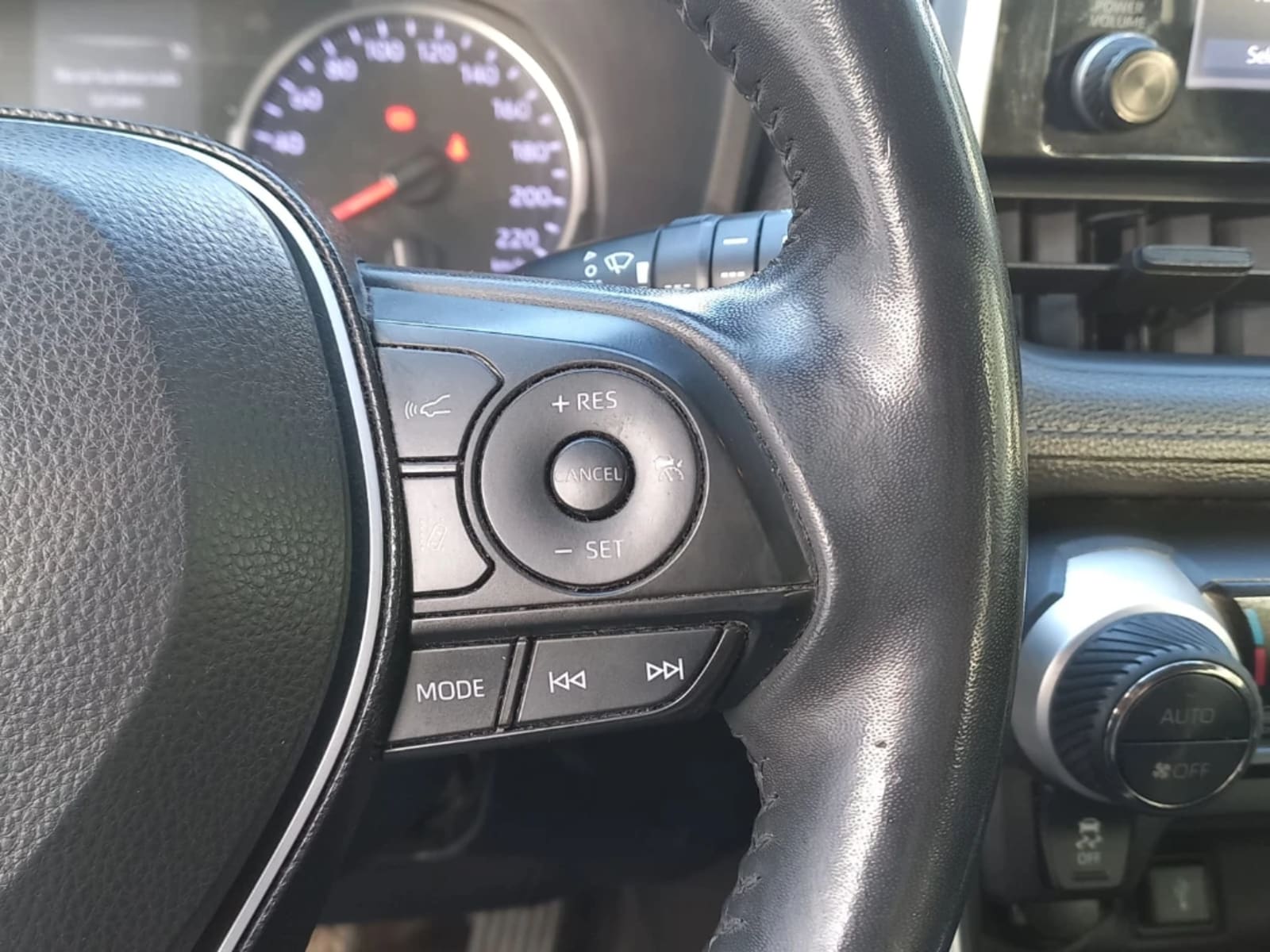 TOYOTA RAV4 2.0 XLE 4X2 CVT AT 5P 2021 - Imagen 20 de 20