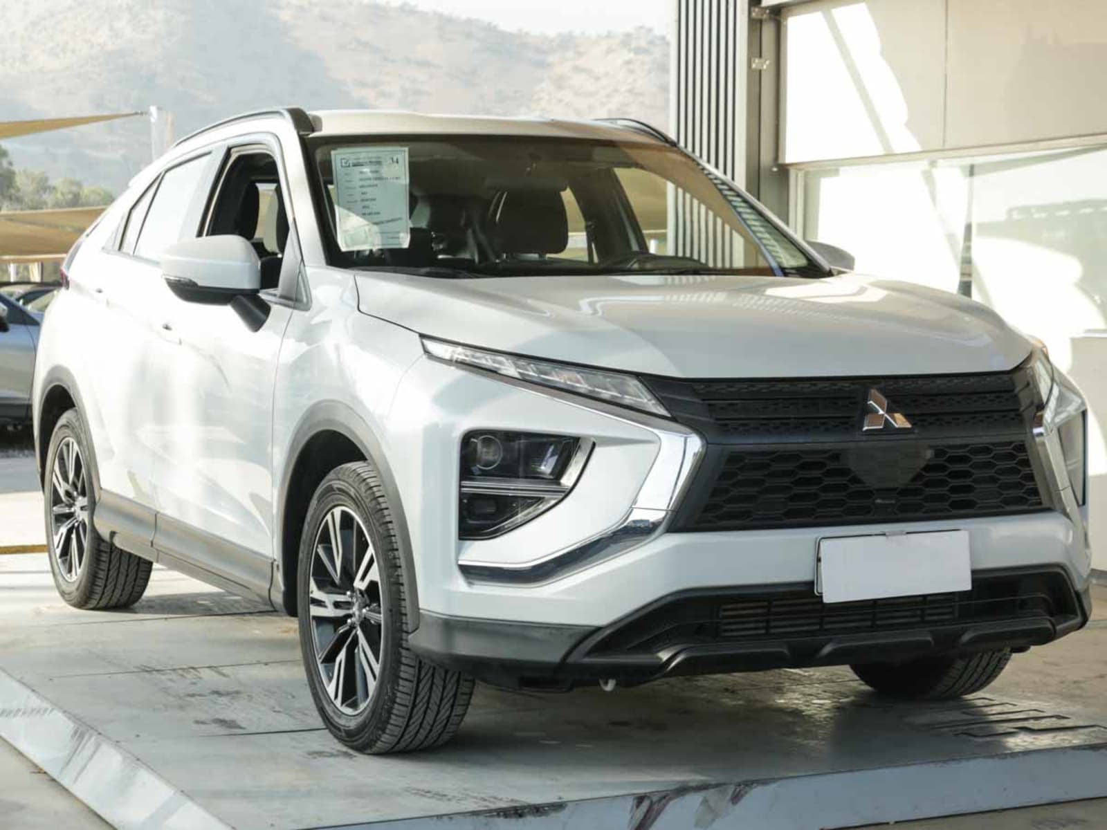 MITSUBISHI ECLIPSE CROSS RX 1.5 4X2 MEC. 2021 - Imagen 3 de 13