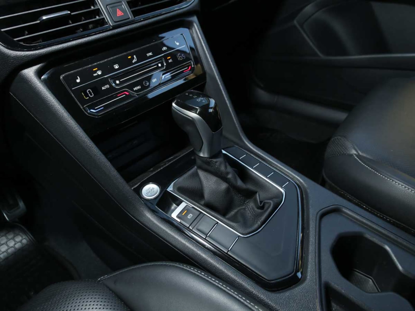 VOLKSWAGEN TAOS TSI 1.4 AT 2025 - Imagen 9 de 14