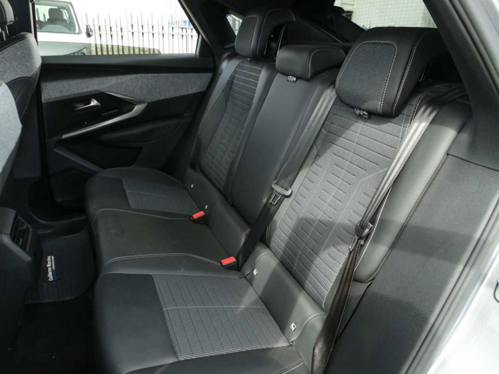 PEUGEOT 3008 P64 PREMIERE MHEV 136 eDCT6 2025 - Imagen 11 de 13