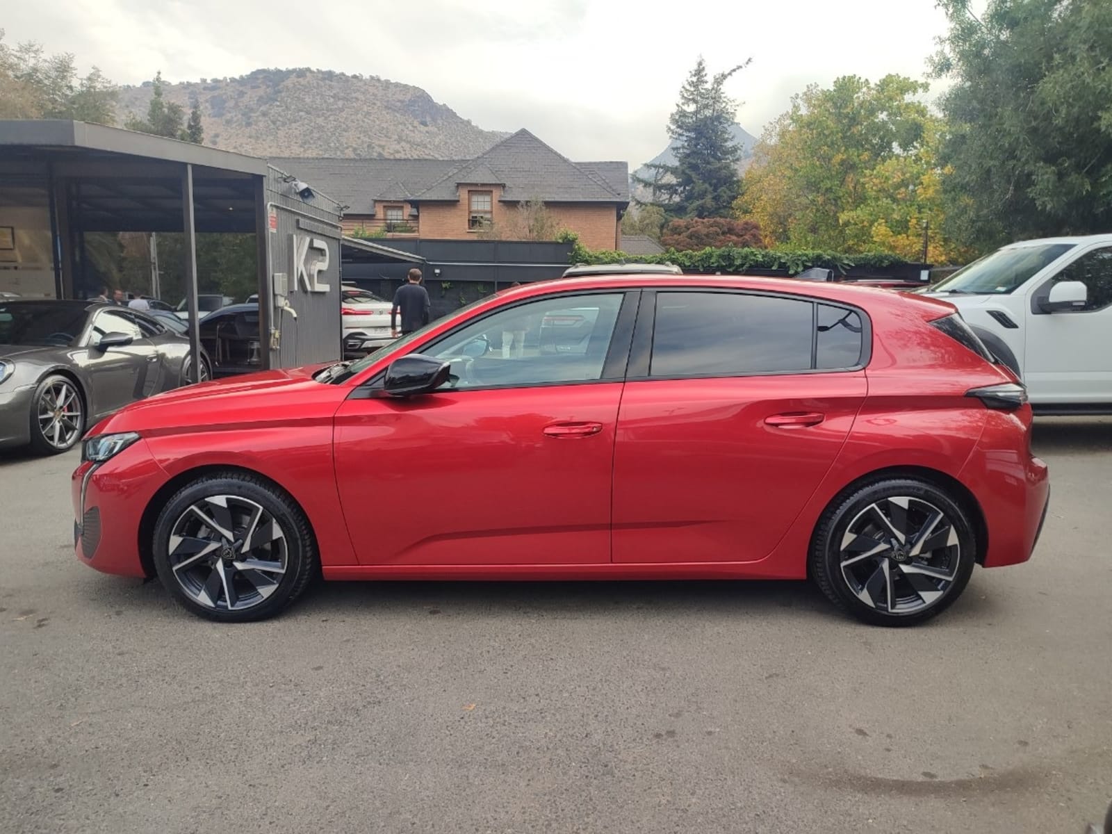 PEUGEOT 308 ALLURE PACK 1.2 PURETECH 2024 - Imagen 5 de 17