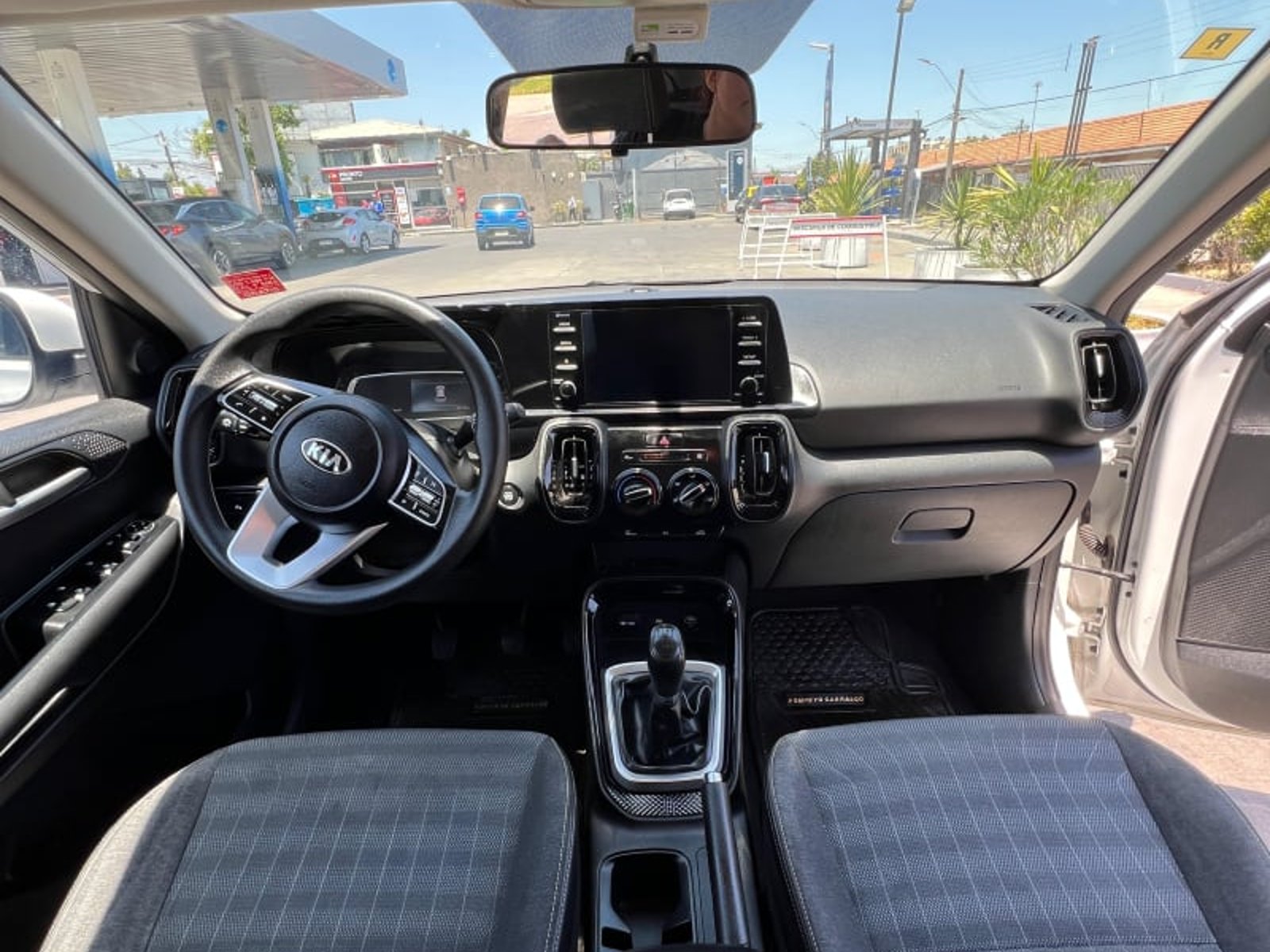 Kia Sonet 2021 - Foto 5 de 8